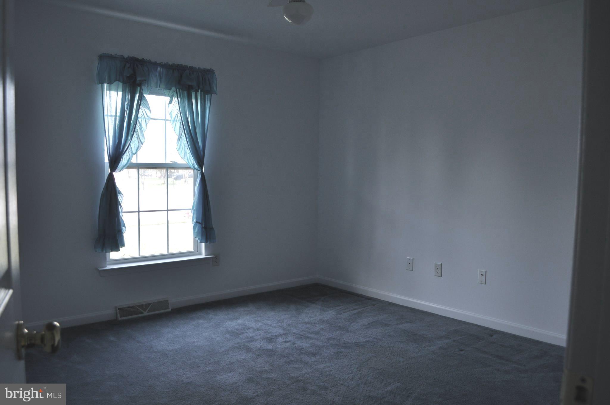 ALLWOOD MANOR - Residential