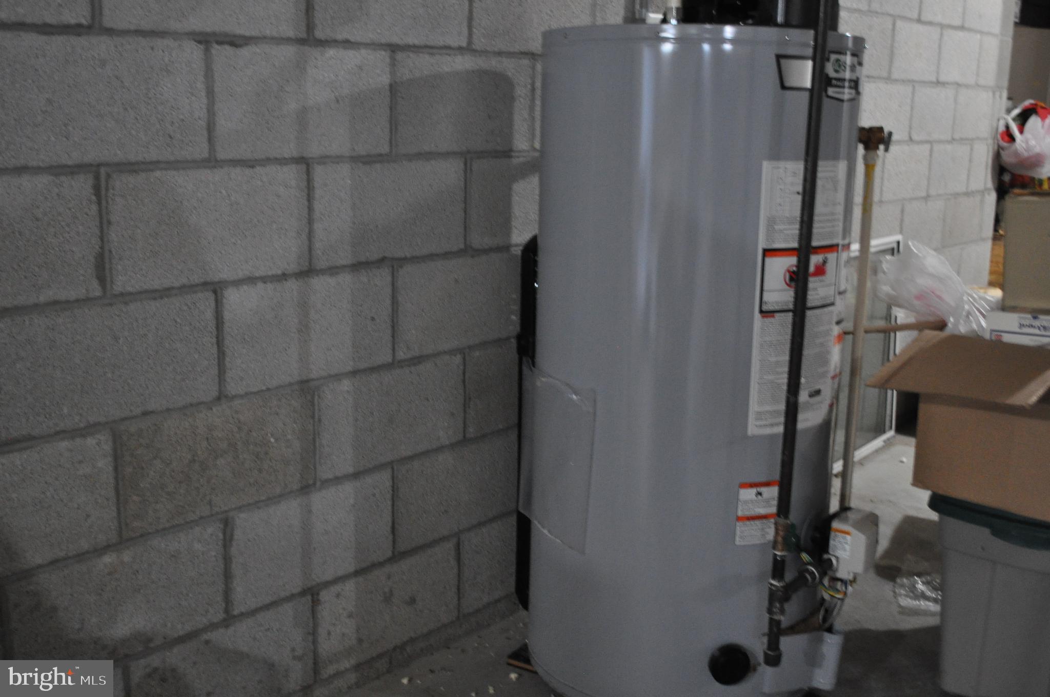 ALLWOOD MANOR - Residential