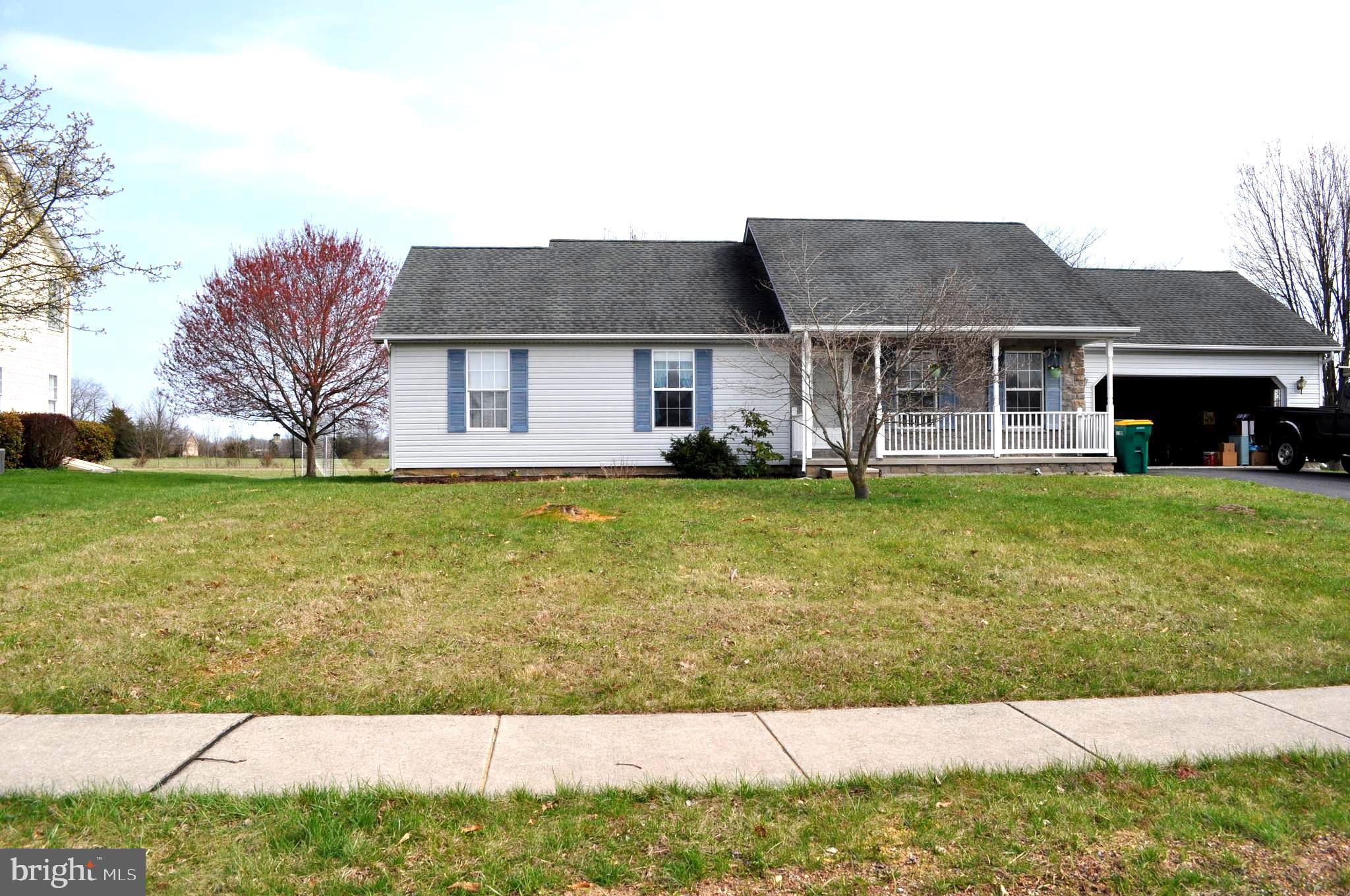 ALLWOOD MANOR - Residential