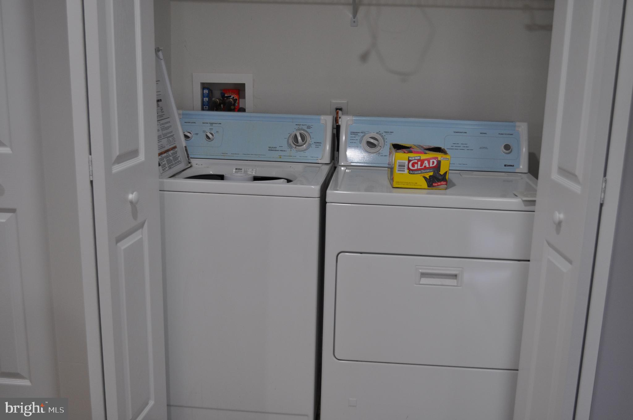 ALLWOOD MANOR - Residential