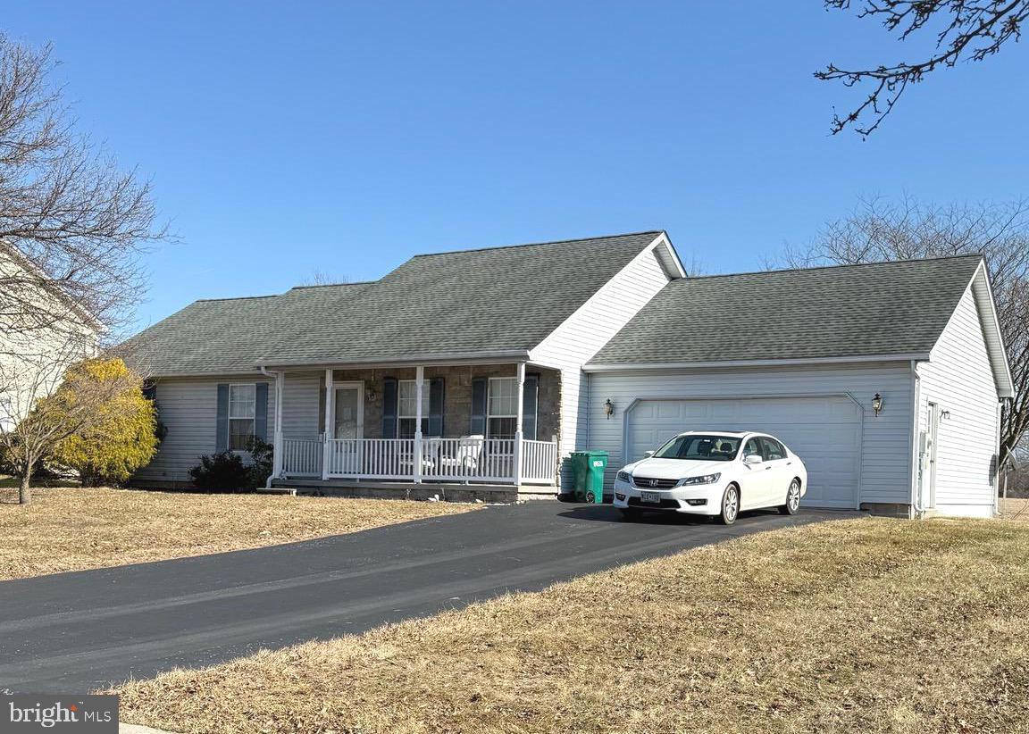 ALLWOOD MANOR - Residential