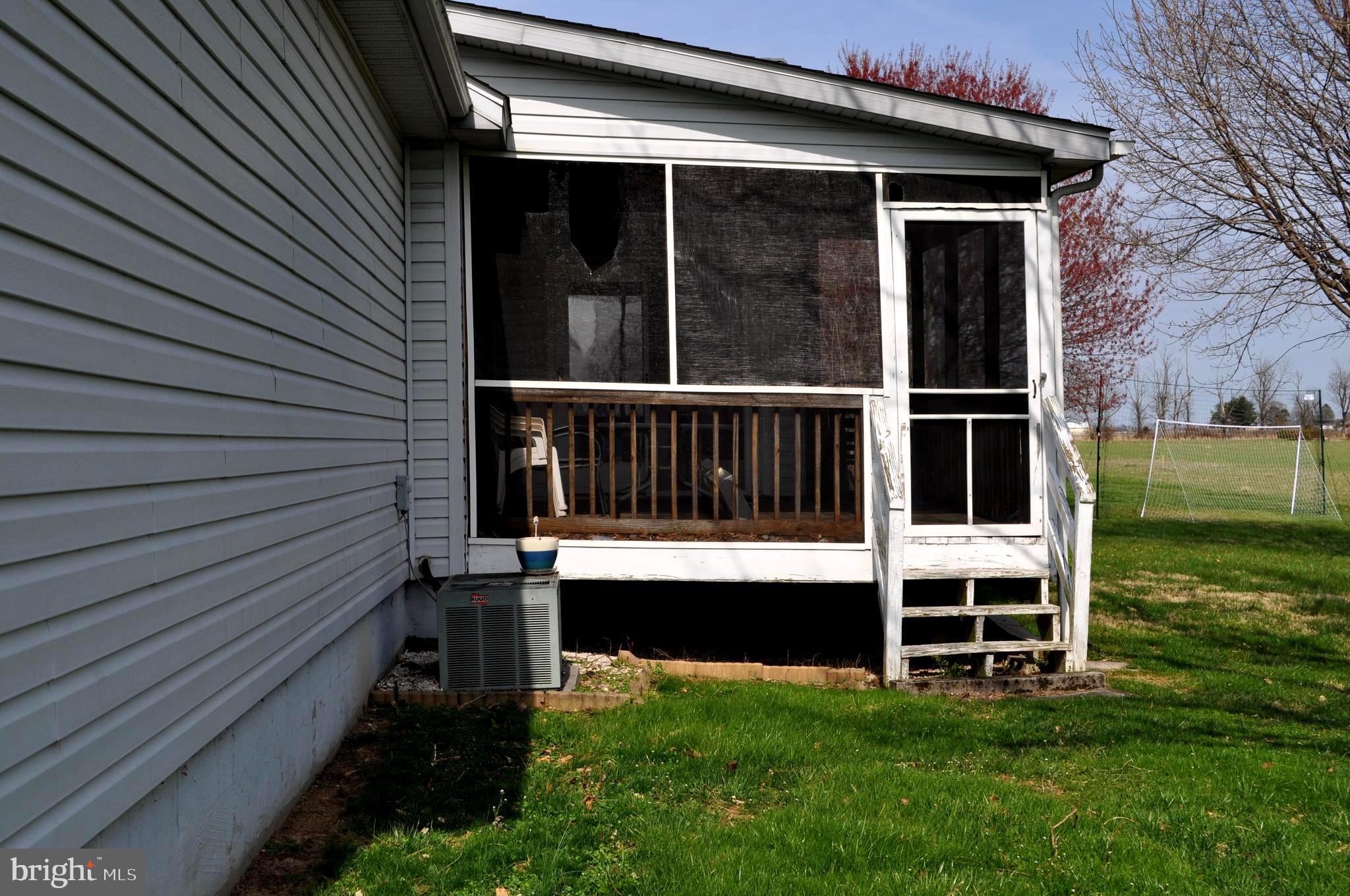 ALLWOOD MANOR - Residential