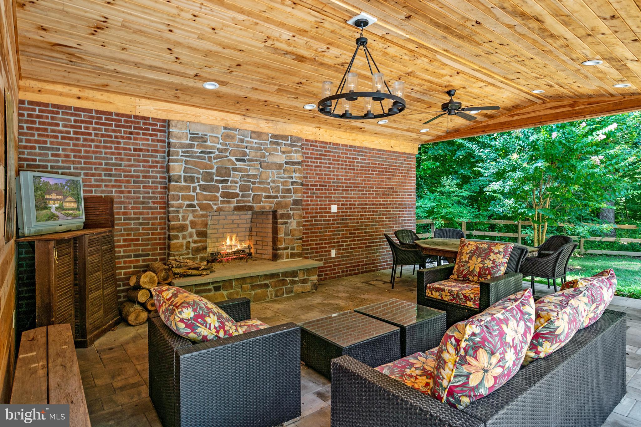 REGULARS - Residential