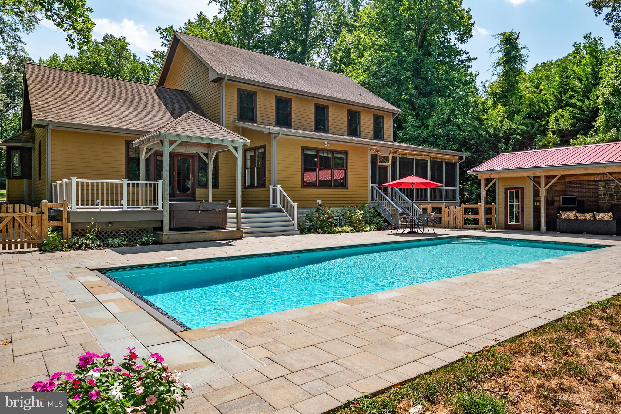 REGULARS - Residential