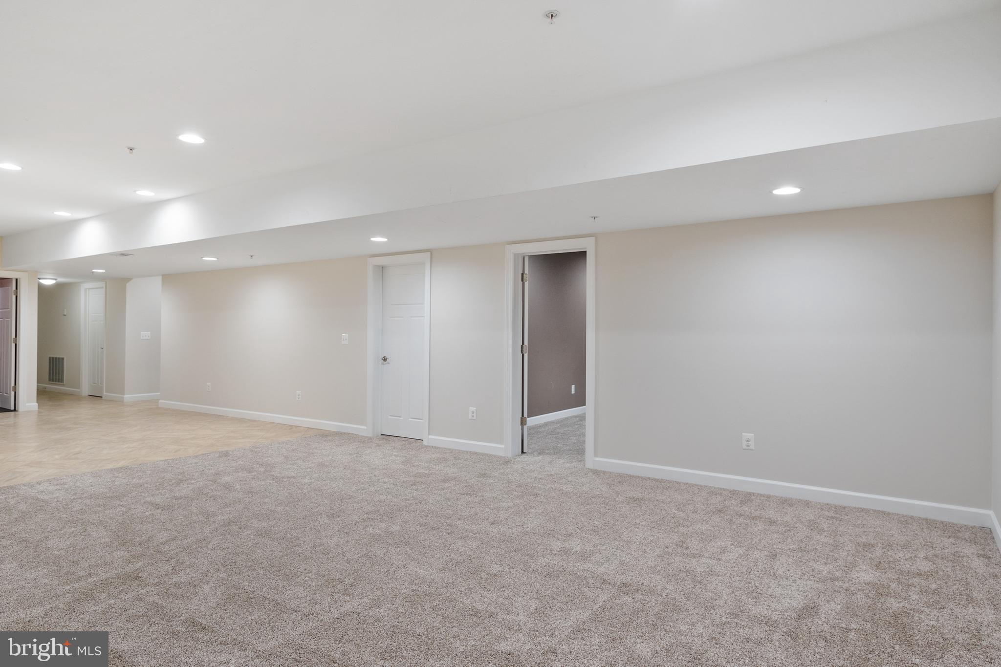 REGULARS - Residential