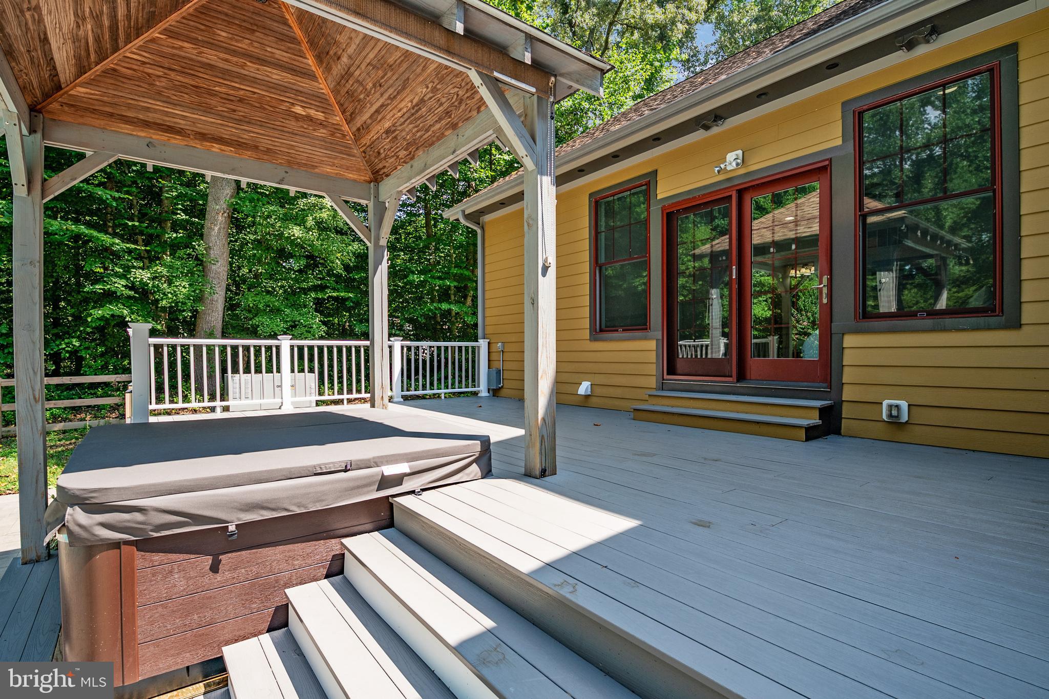 REGULARS - Residential