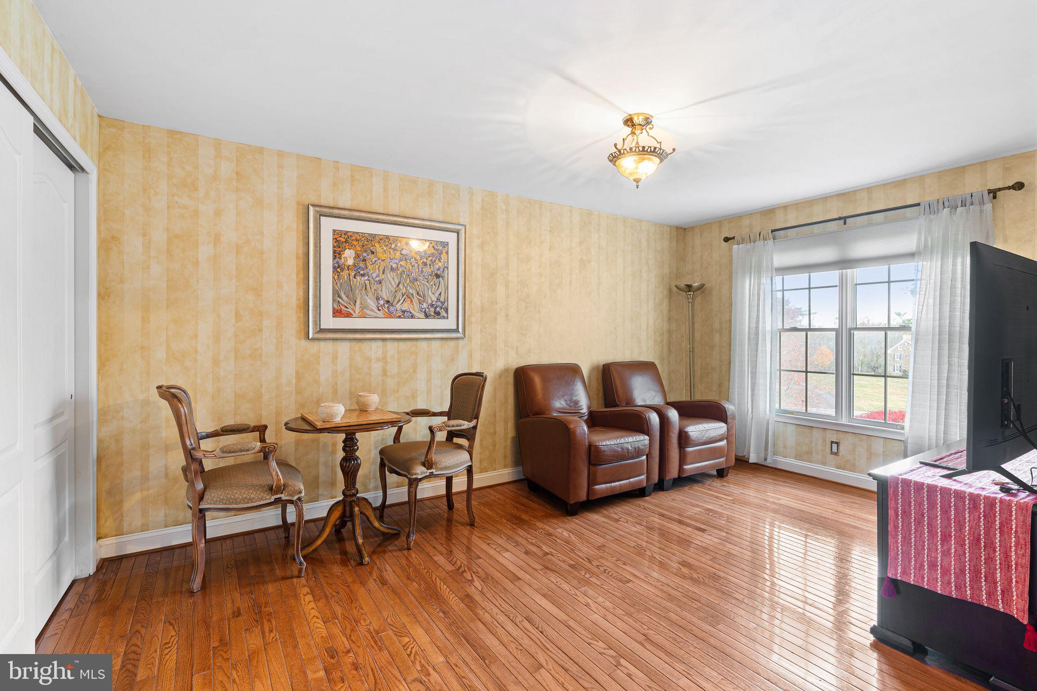 RIVER CROSSING - Residential