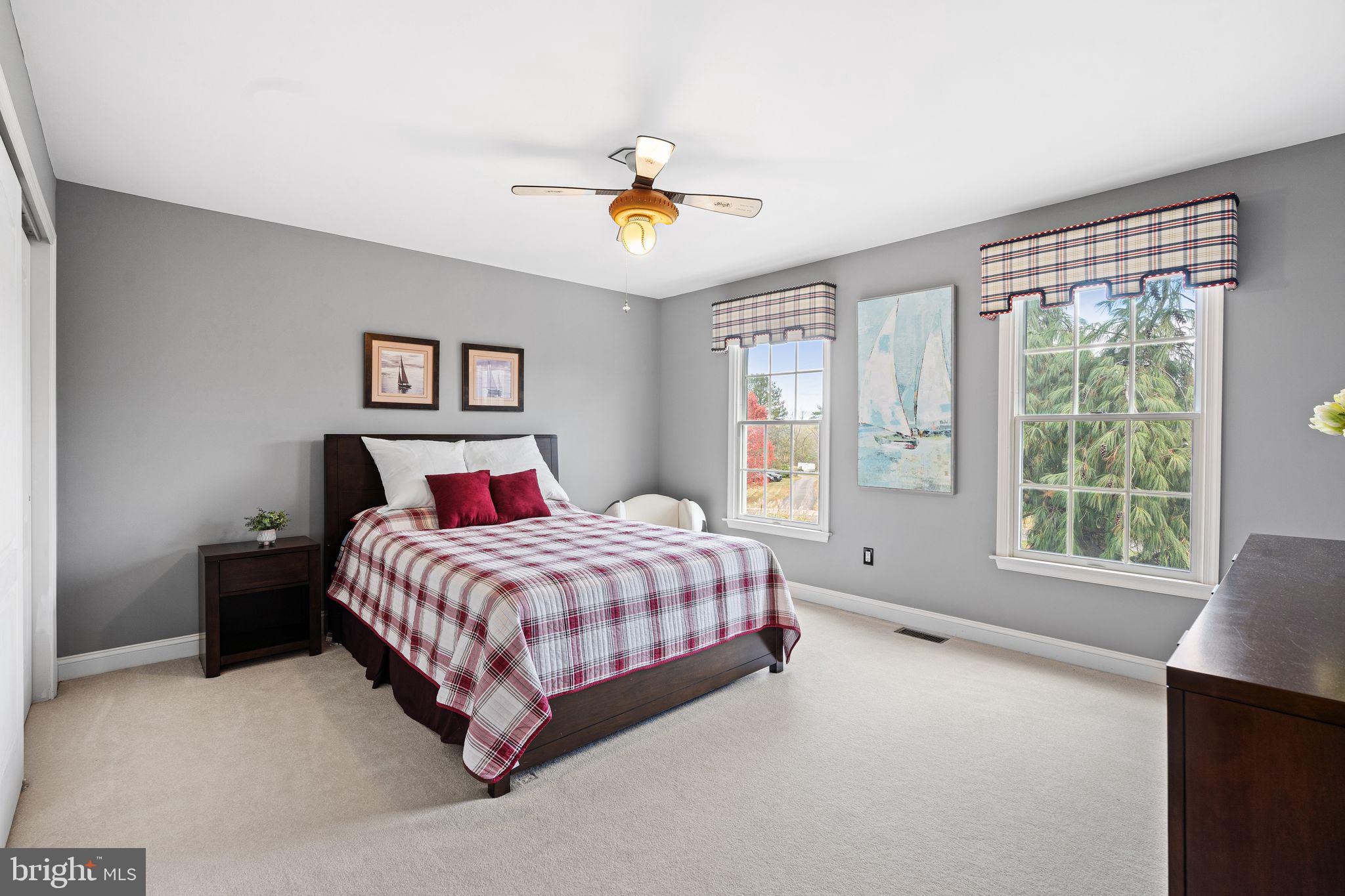 RIVER CROSSING - Residential