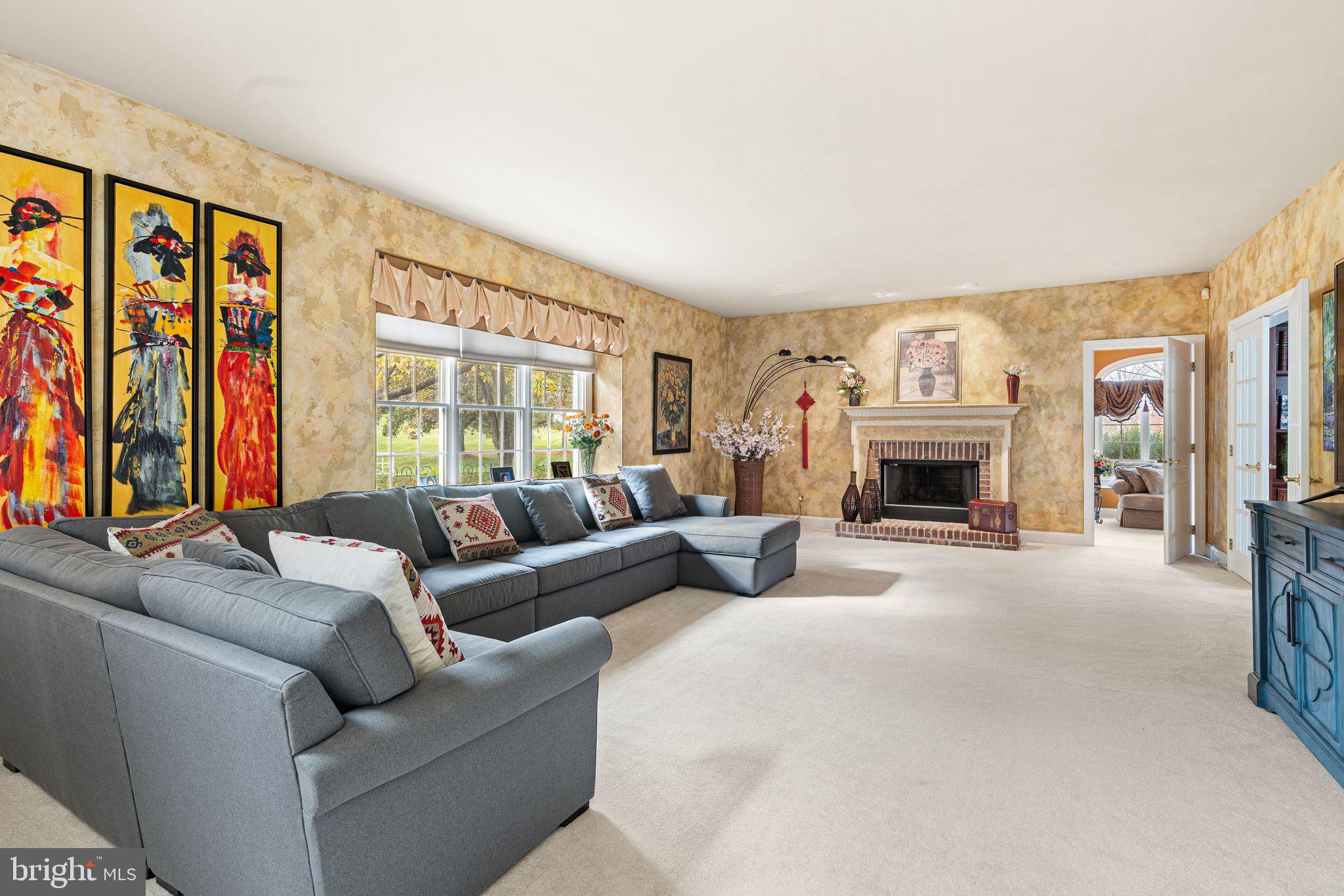 RIVER CROSSING - Residential