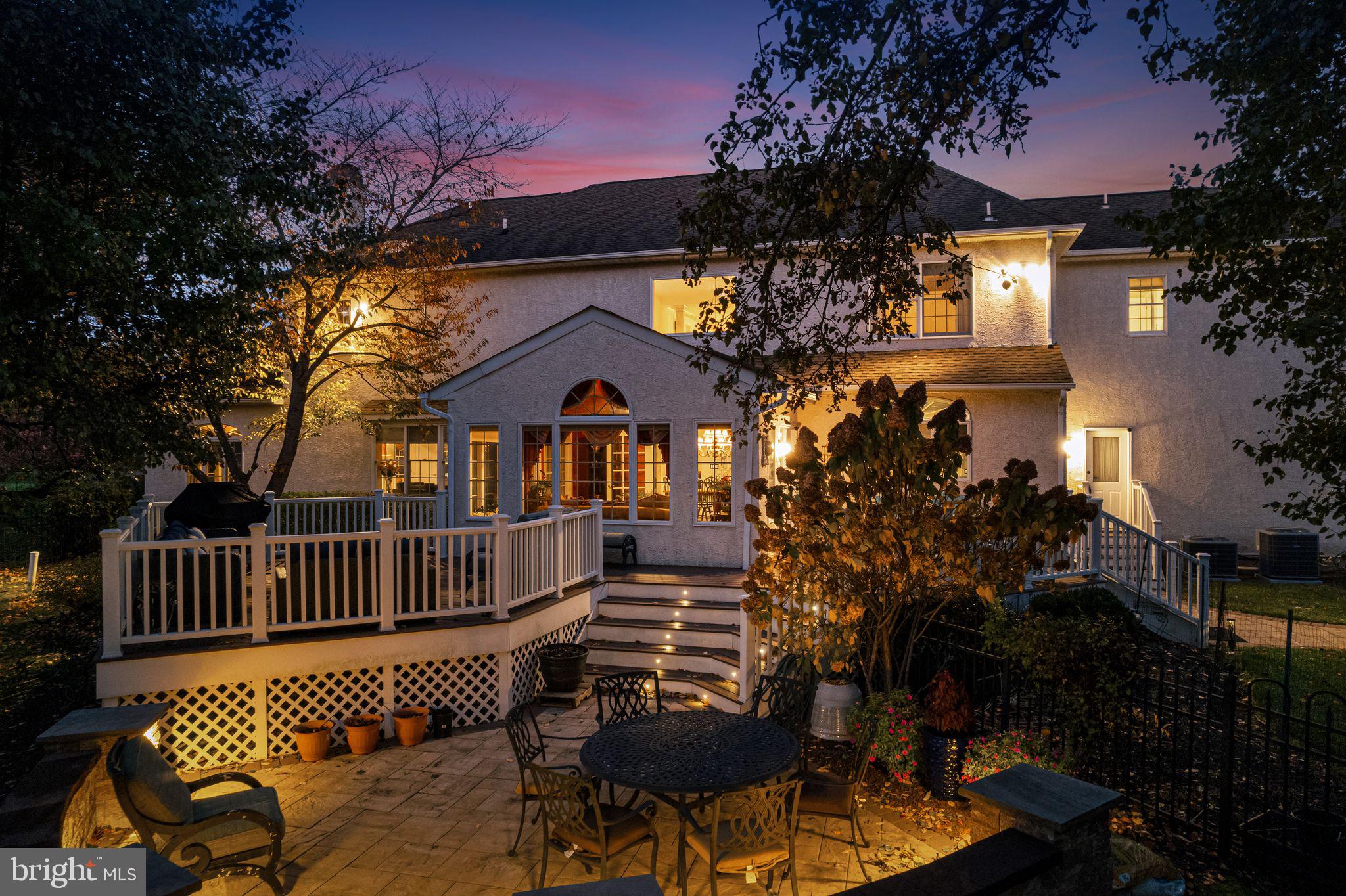 RIVER CROSSING - Residential