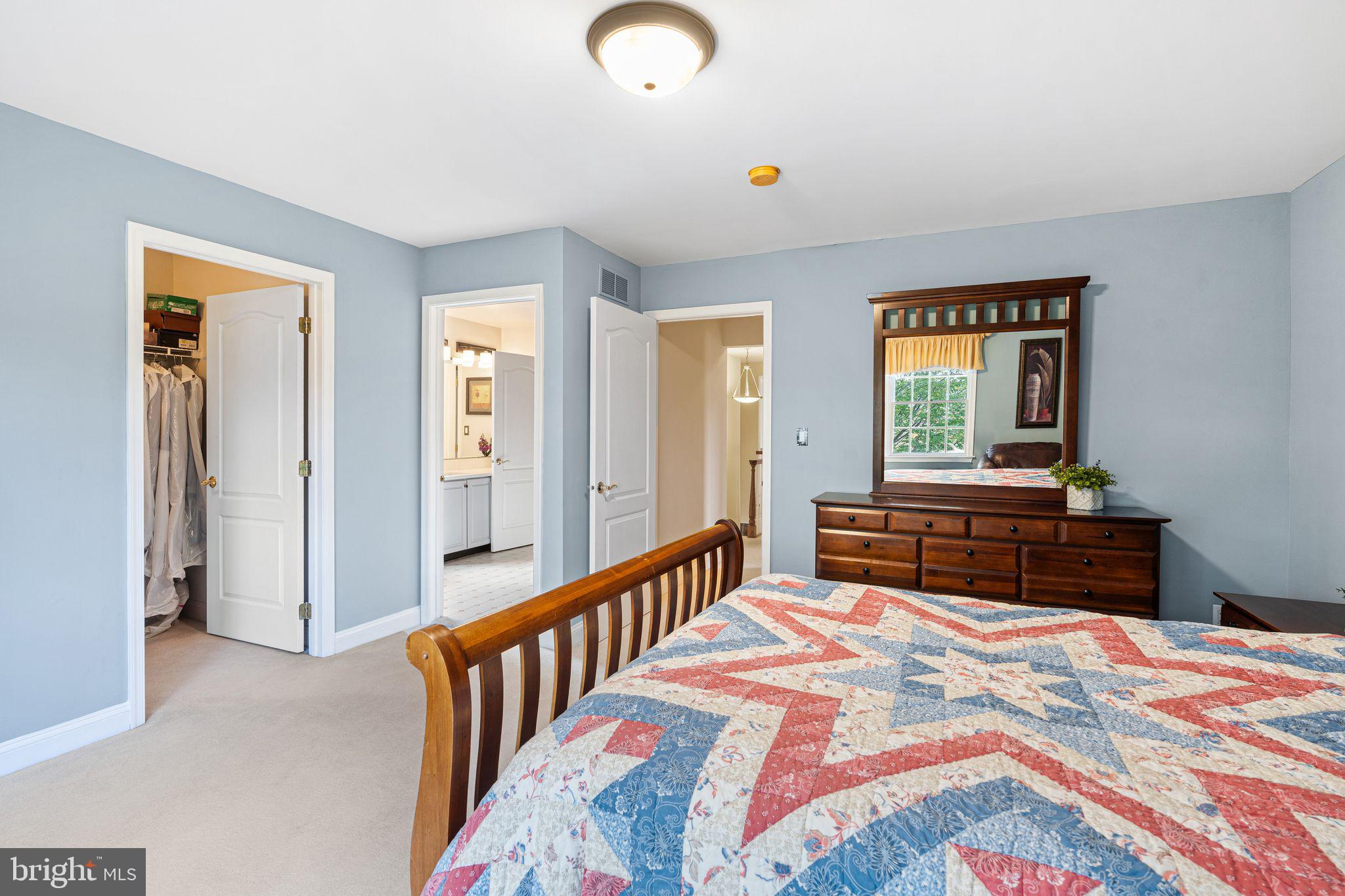 RIVER CROSSING - Residential