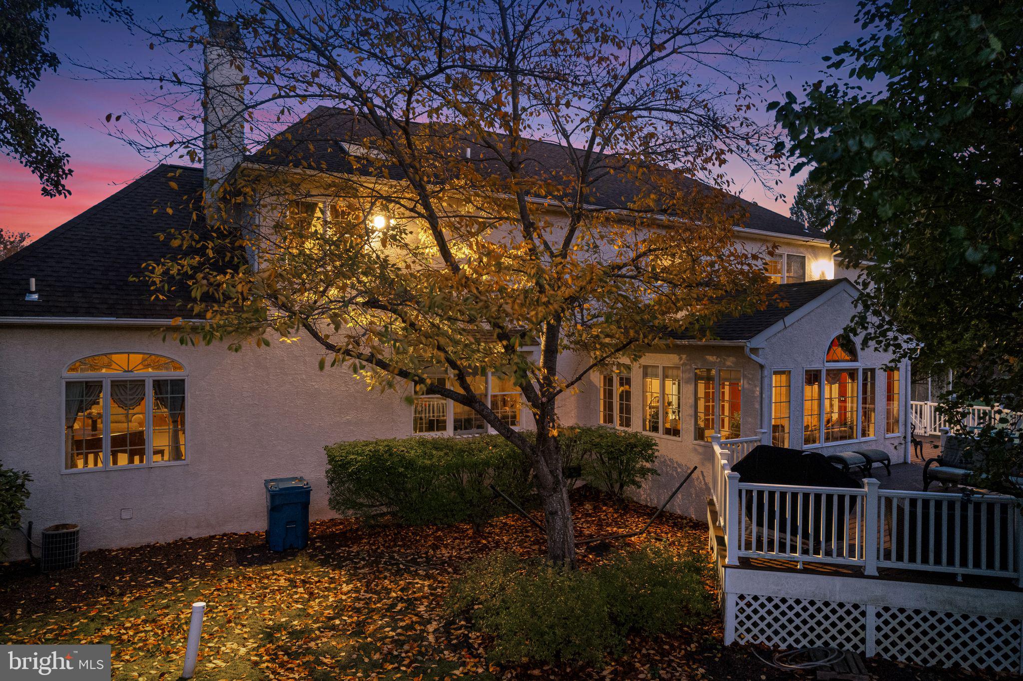 RIVER CROSSING - Residential