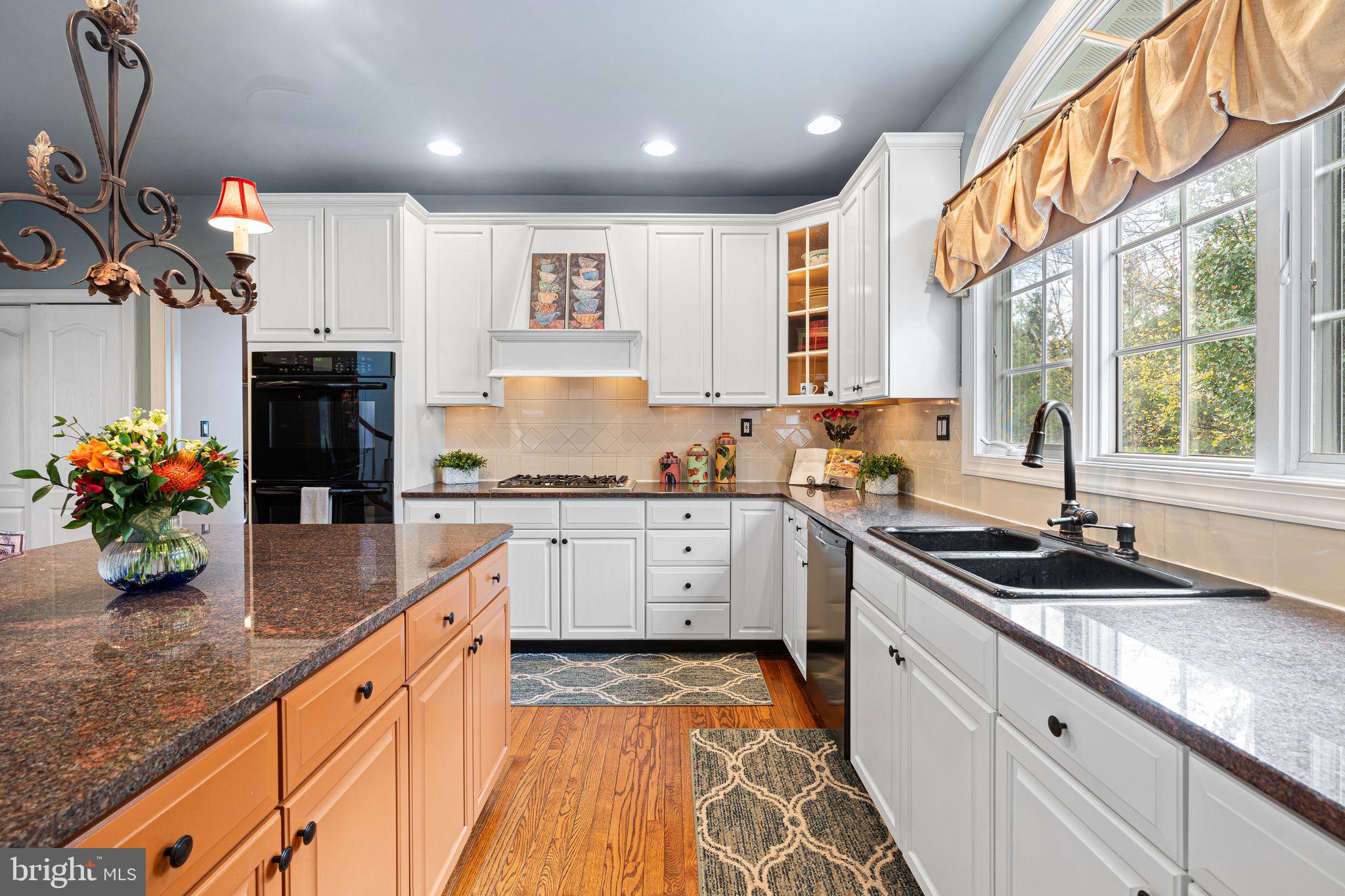 RIVER CROSSING - Residential