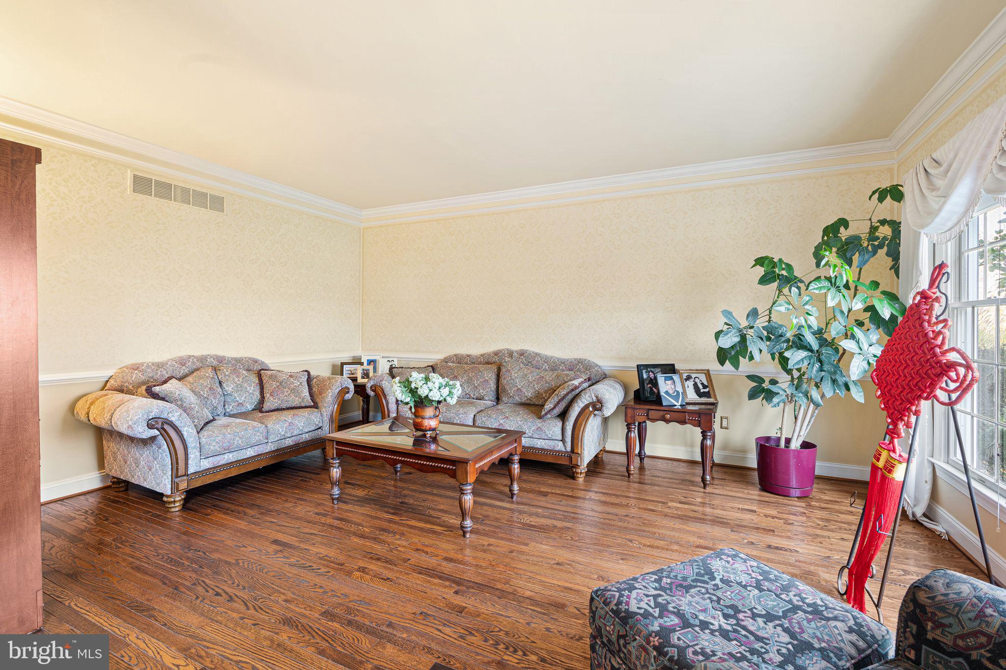 RIVER CROSSING - Residential