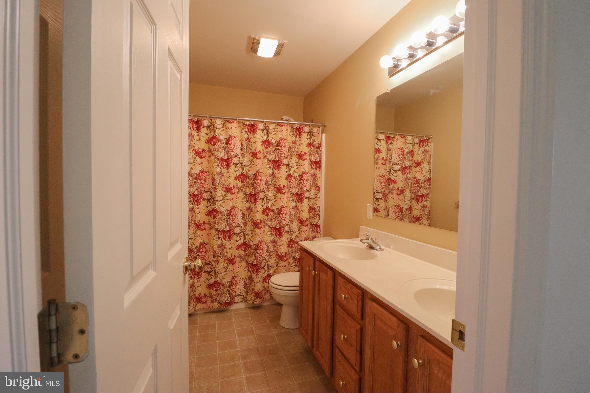 ORCHARD GLEN - Residential