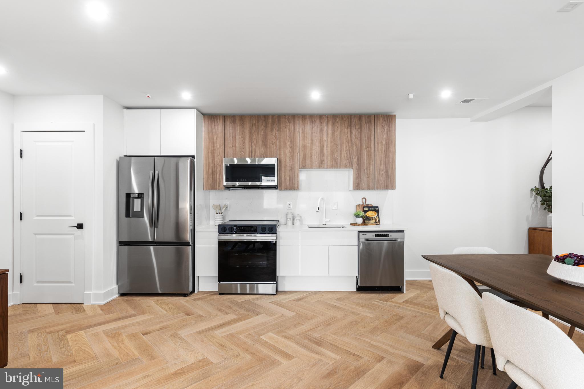 1124 FLORIDA NE 507