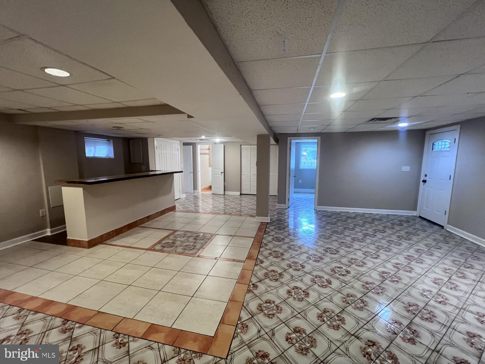 COLLEGE PARK WOODS - Residential