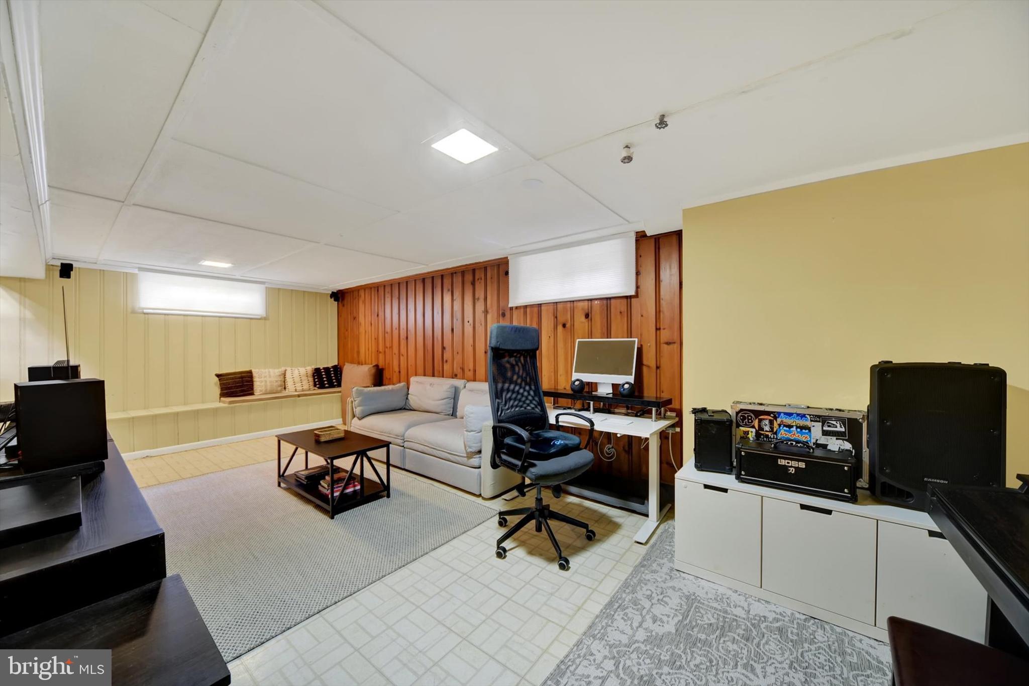 ORIGINAL NORTHWOOD - Residential