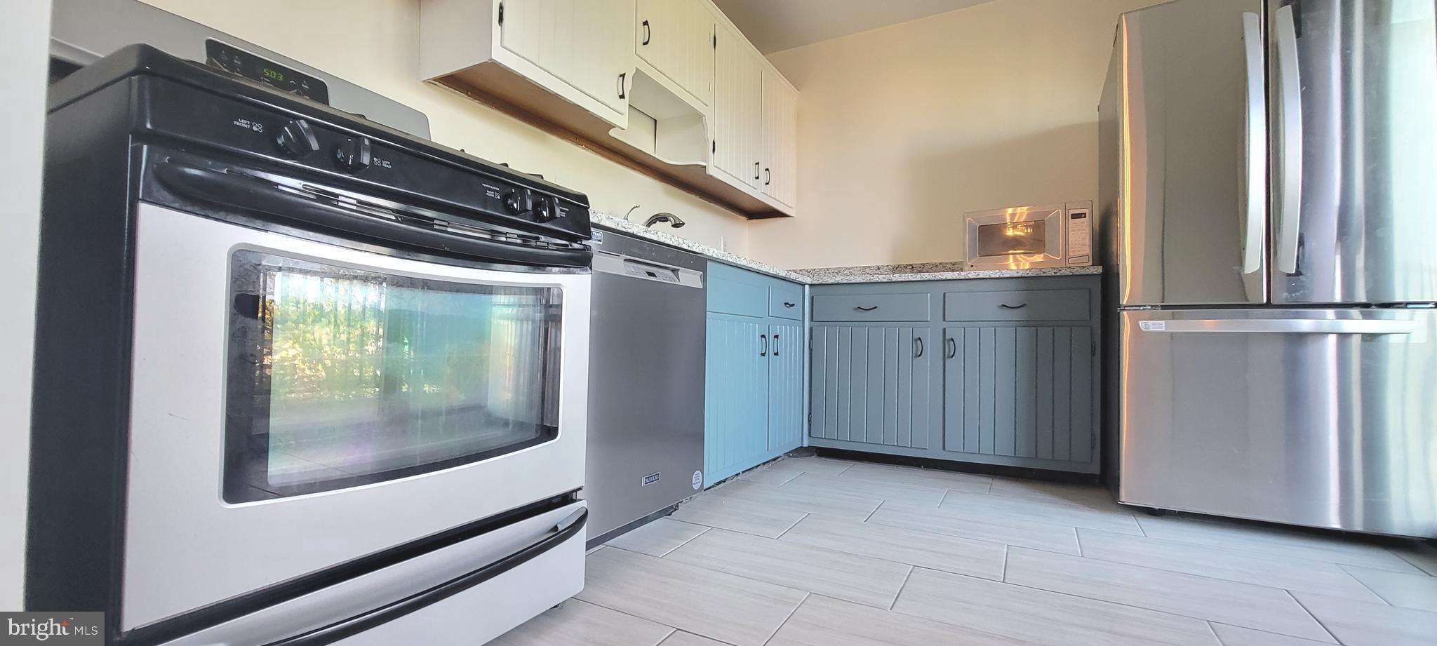 SEVILLE - Residential Lease