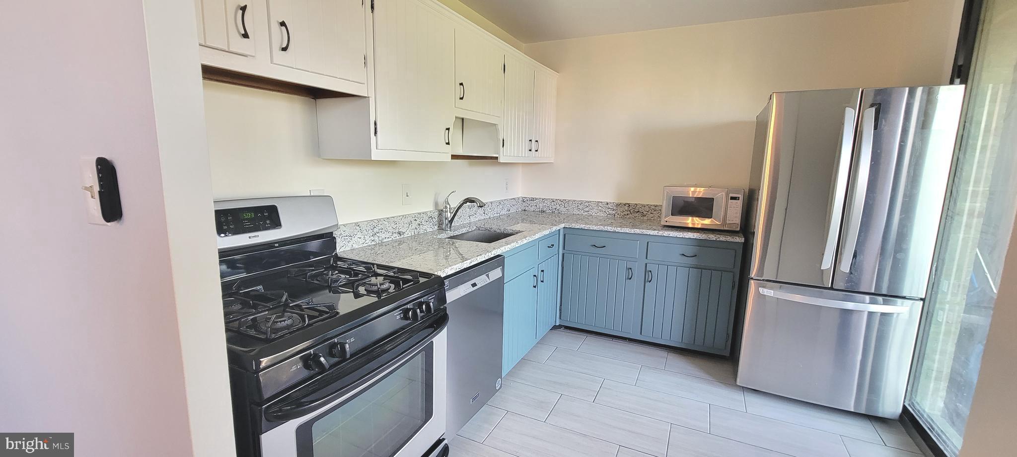 SEVILLE - Residential Lease