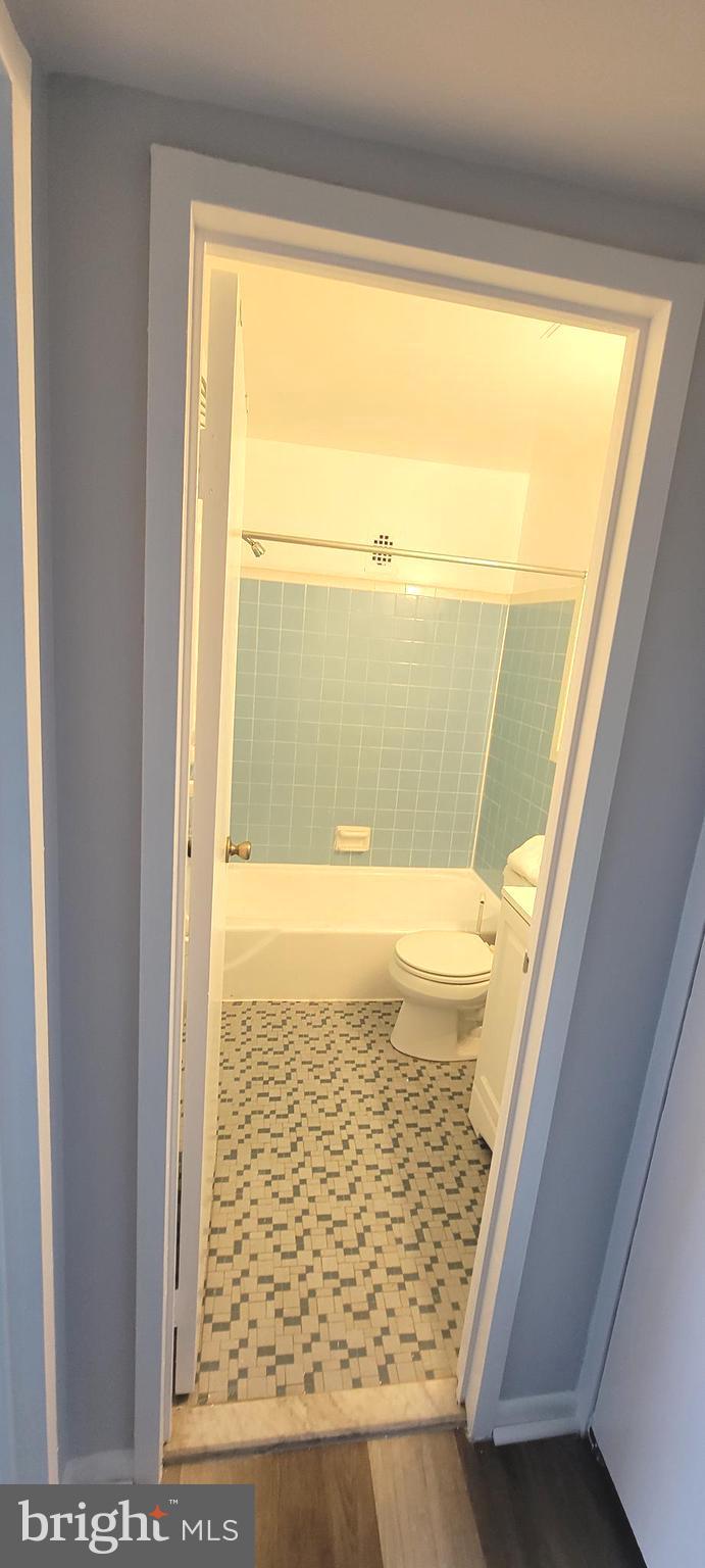 SEVILLE - Residential Lease