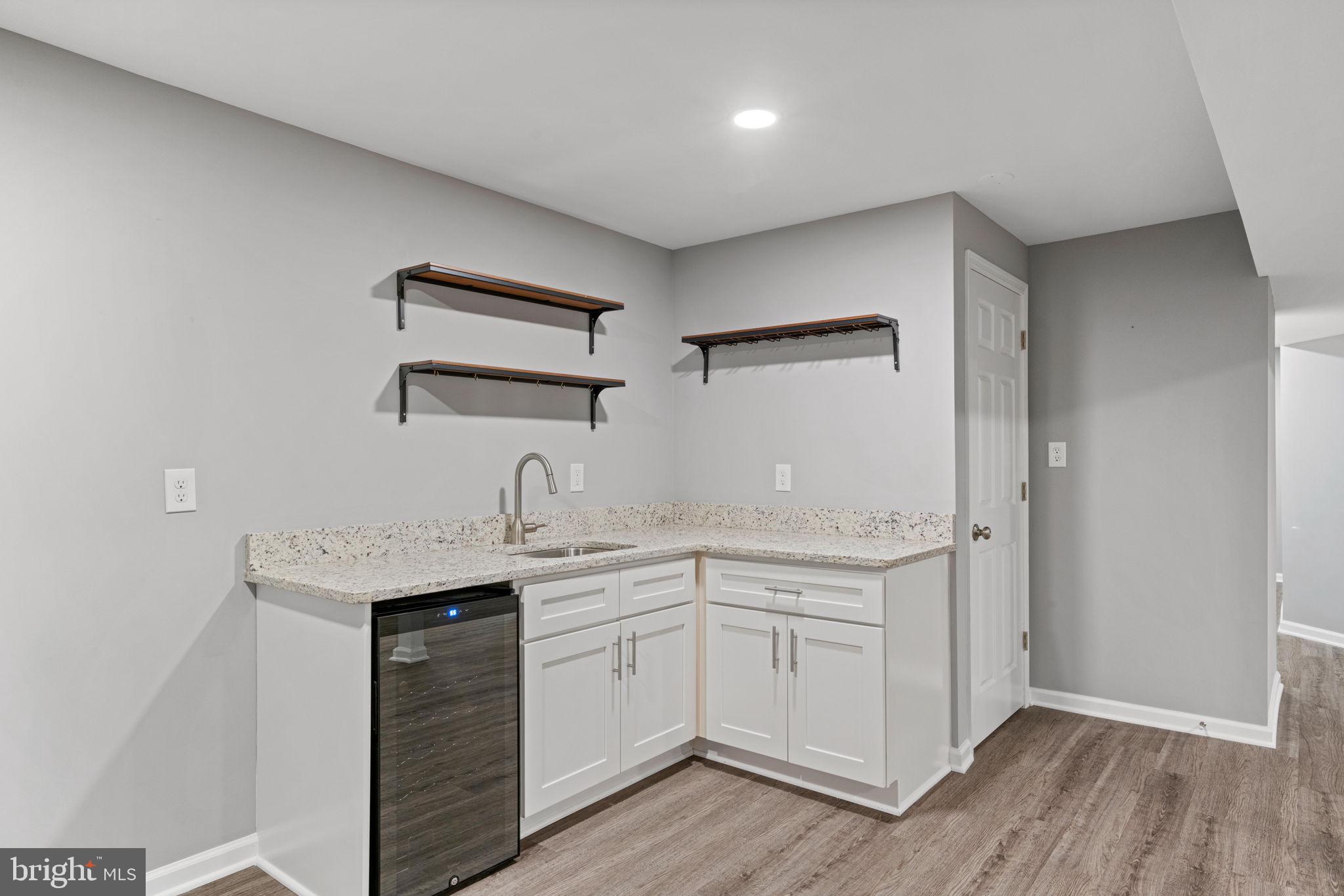 RACEWAY FARMS - Residential