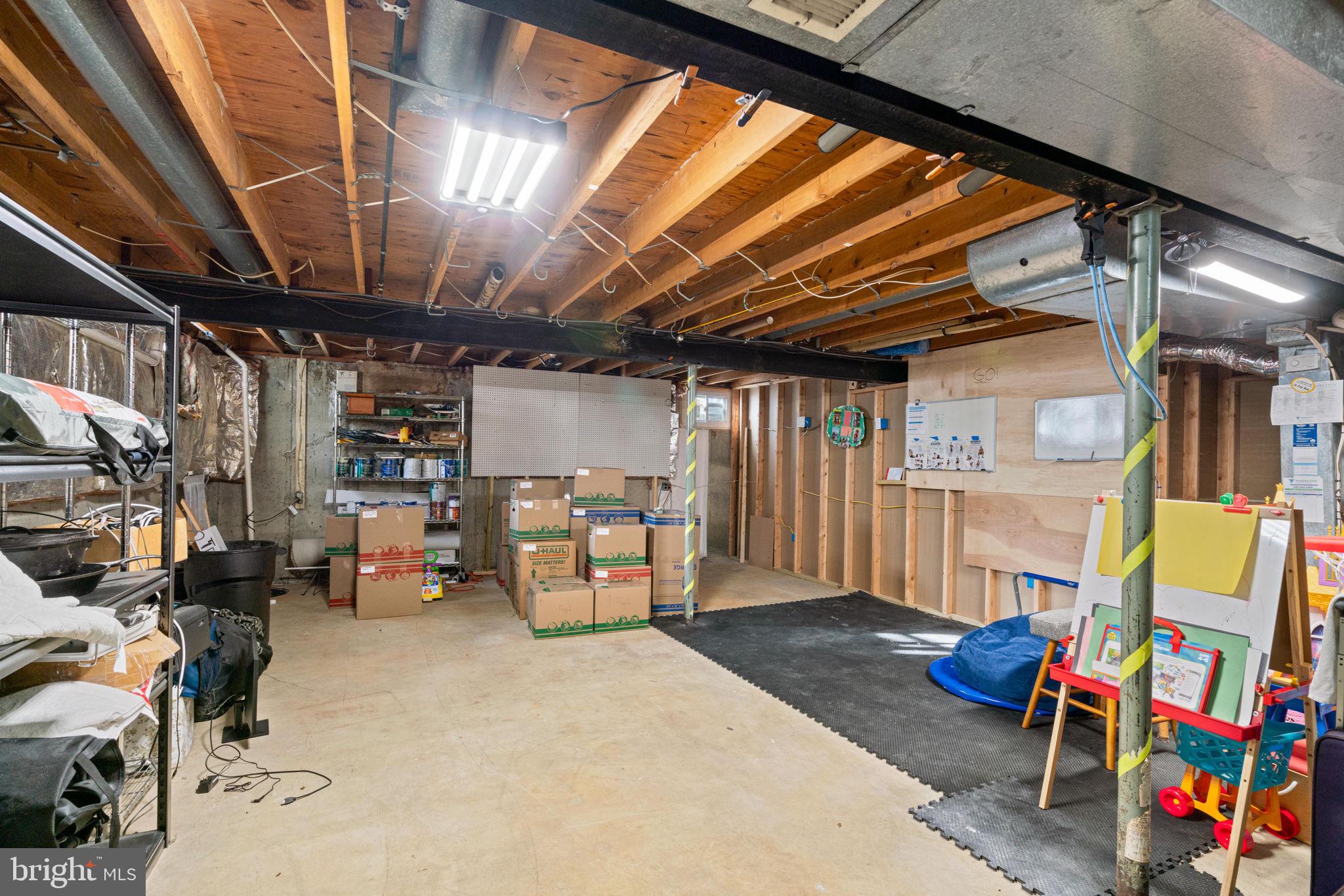 RACEWAY FARMS - Residential
