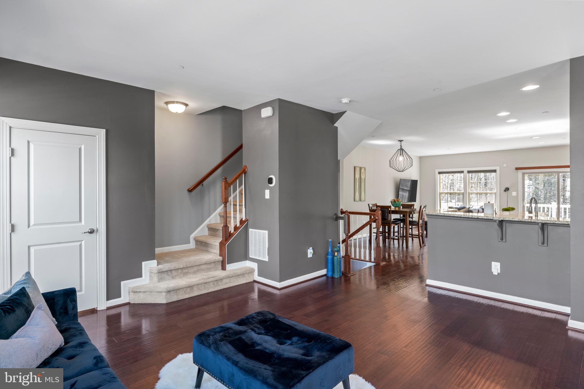 PARKER CREEK VIEW - Residential