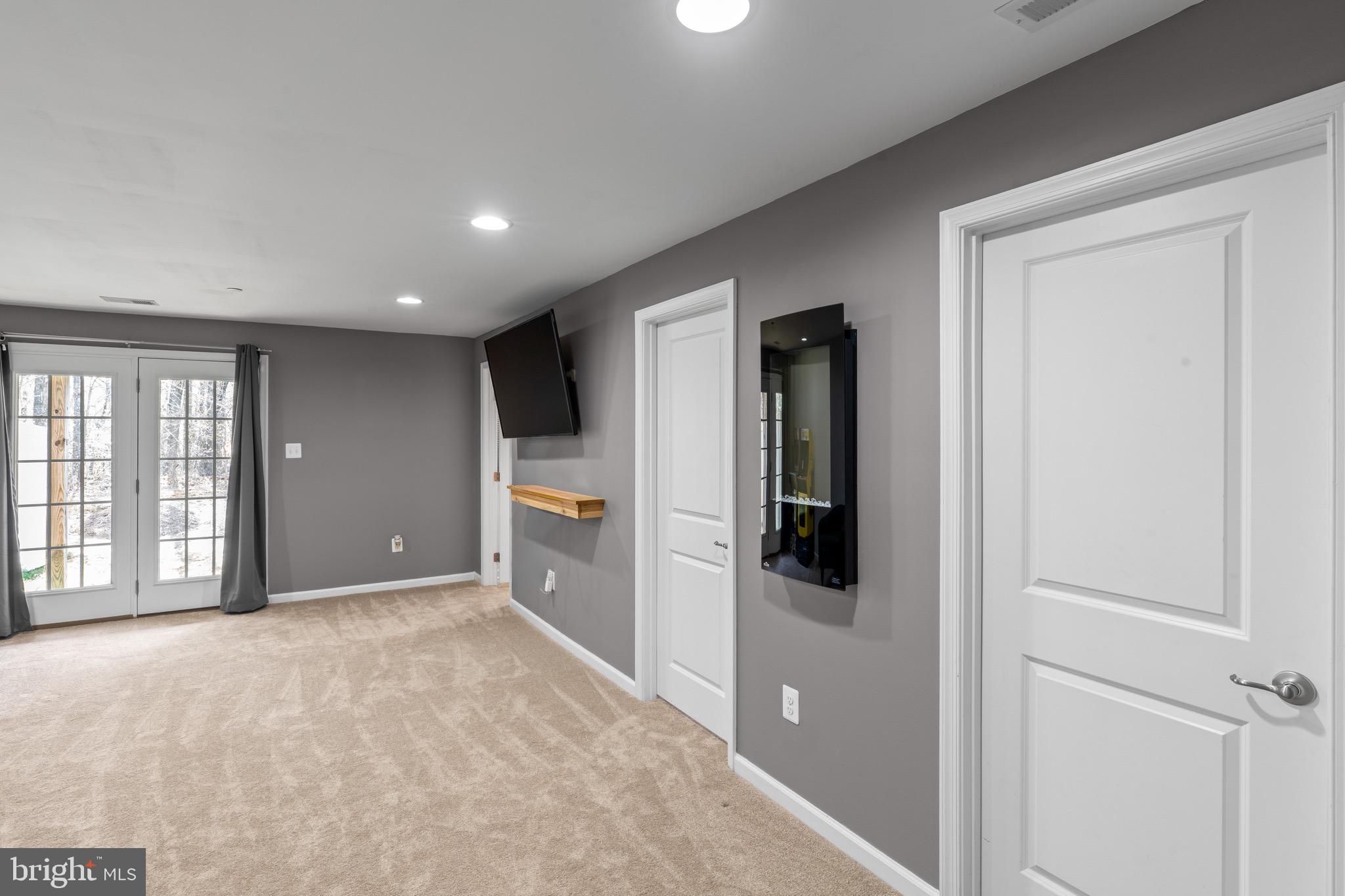 PARKER CREEK VIEW - Residential
