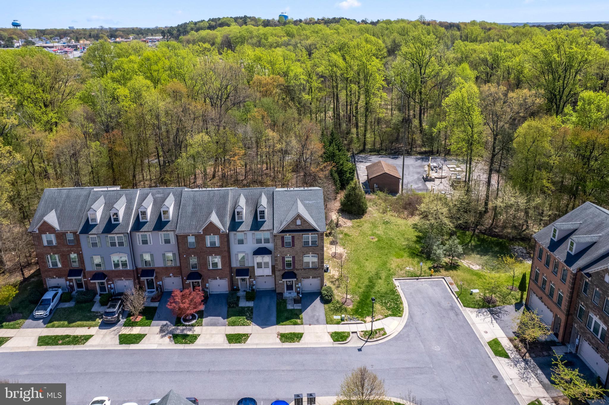 PARKER CREEK VIEW - Residential