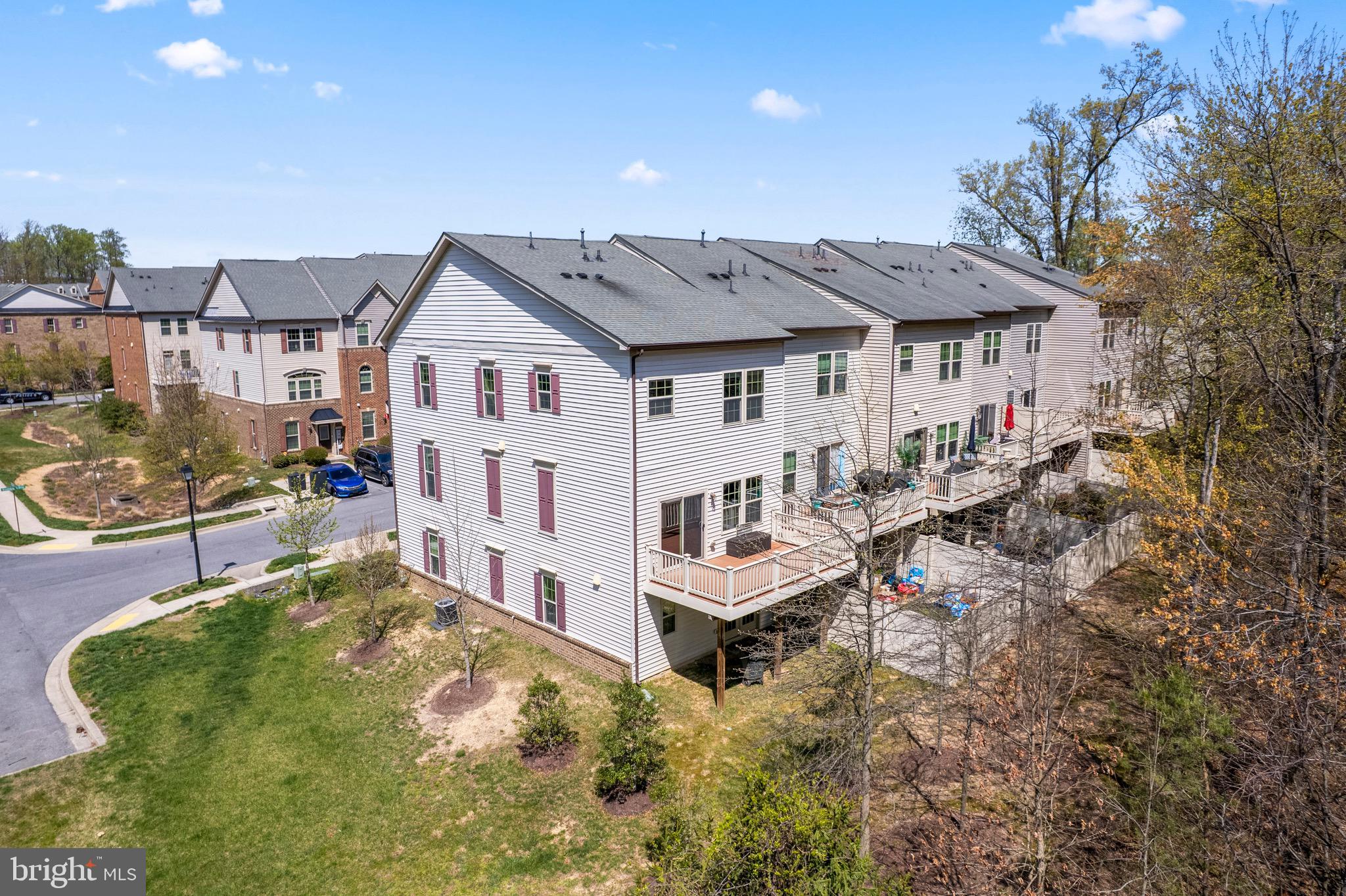 PARKER CREEK VIEW - Residential