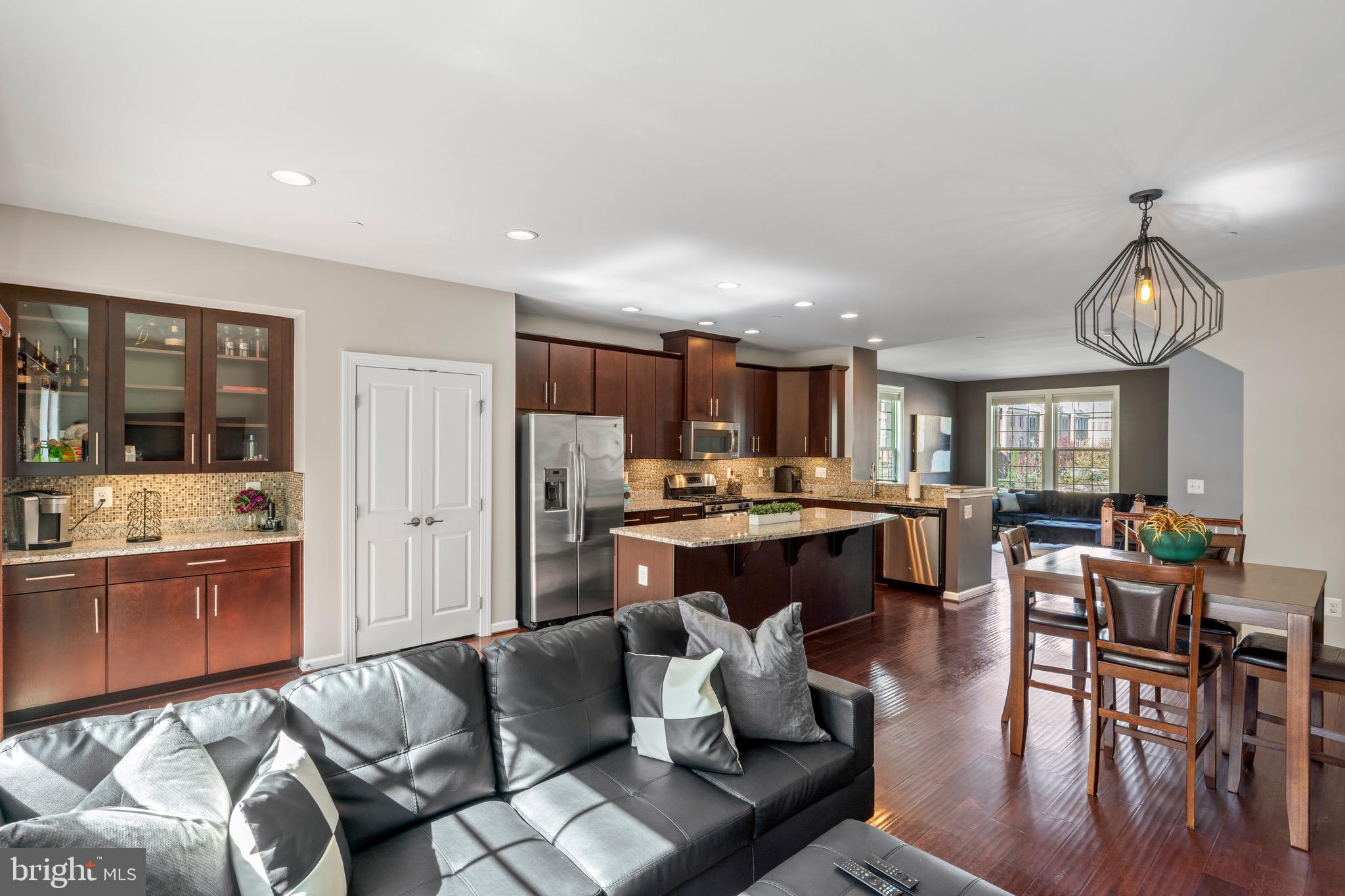 PARKER CREEK VIEW - Residential