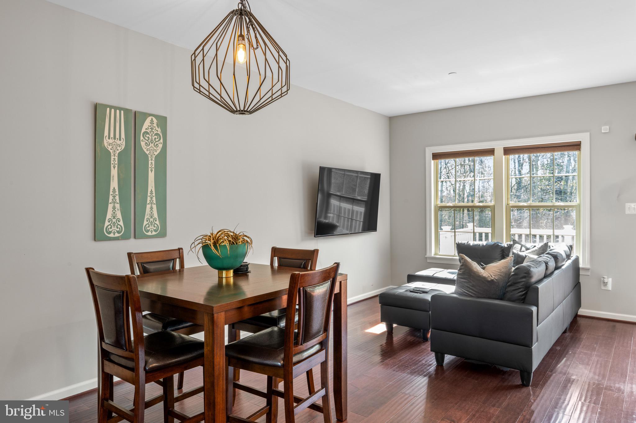PARKER CREEK VIEW - Residential