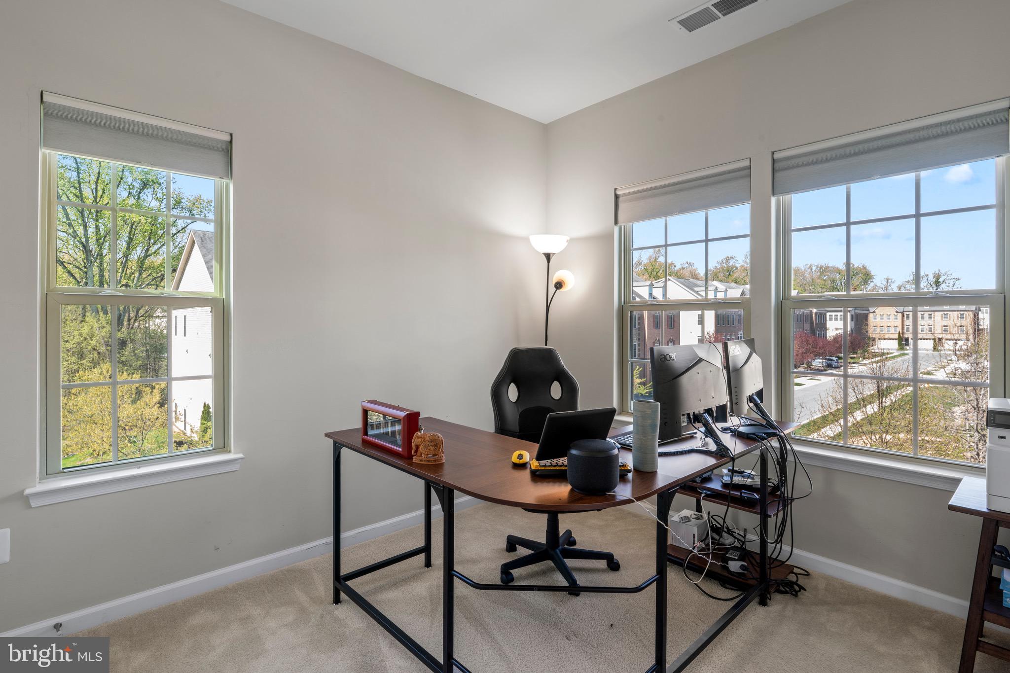 PARKER CREEK VIEW - Residential