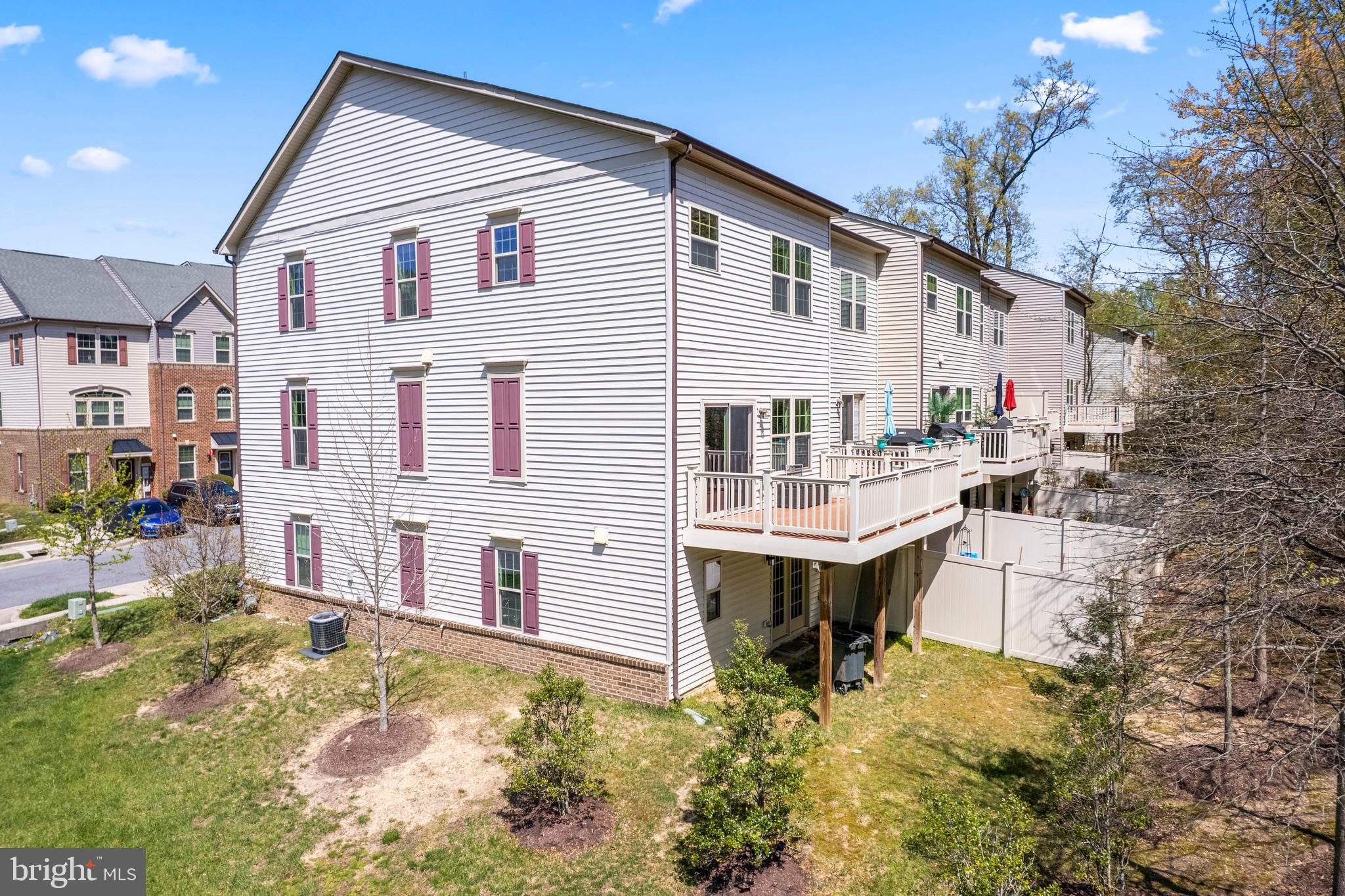 PARKER CREEK VIEW - Residential