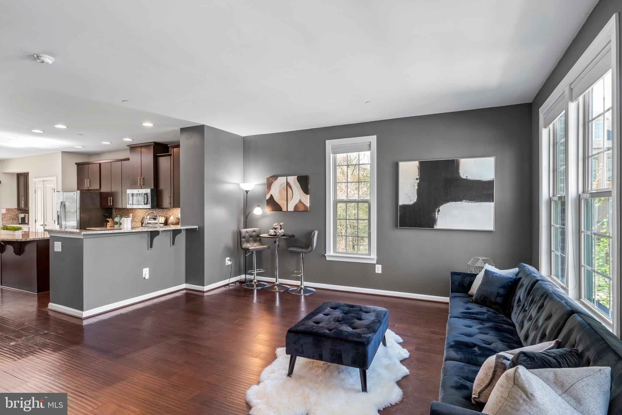 PARKER CREEK VIEW - Residential