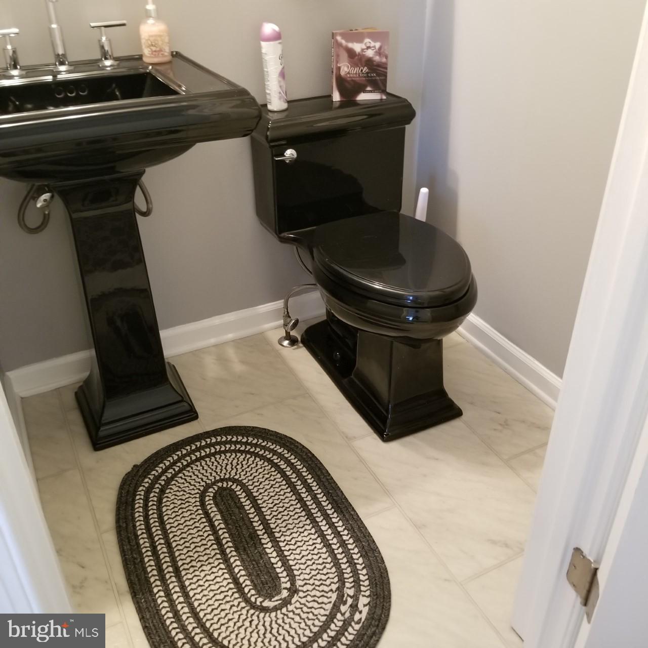 PINEDALE WOODS - Residential