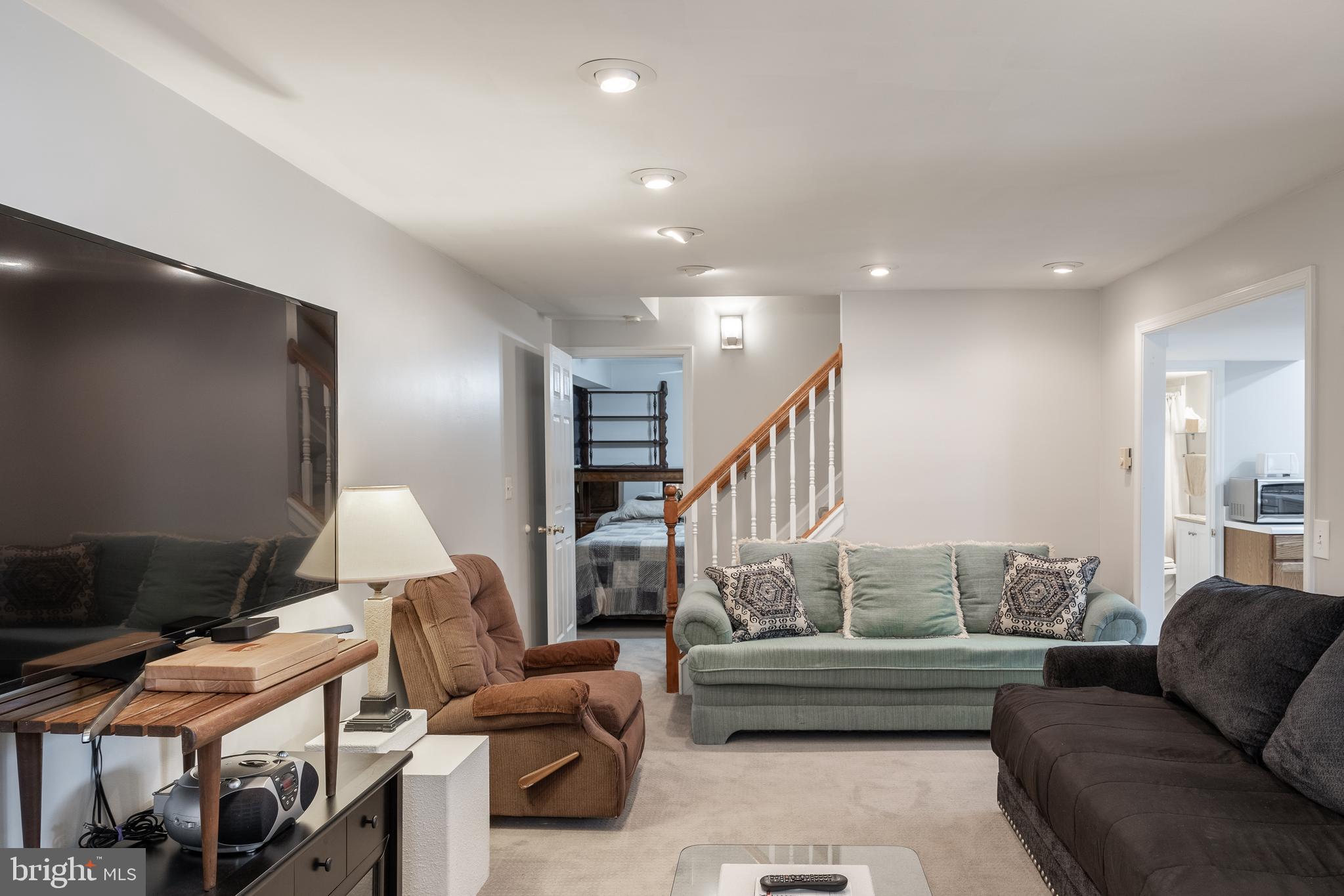 PINEDALE WOODS - Residential