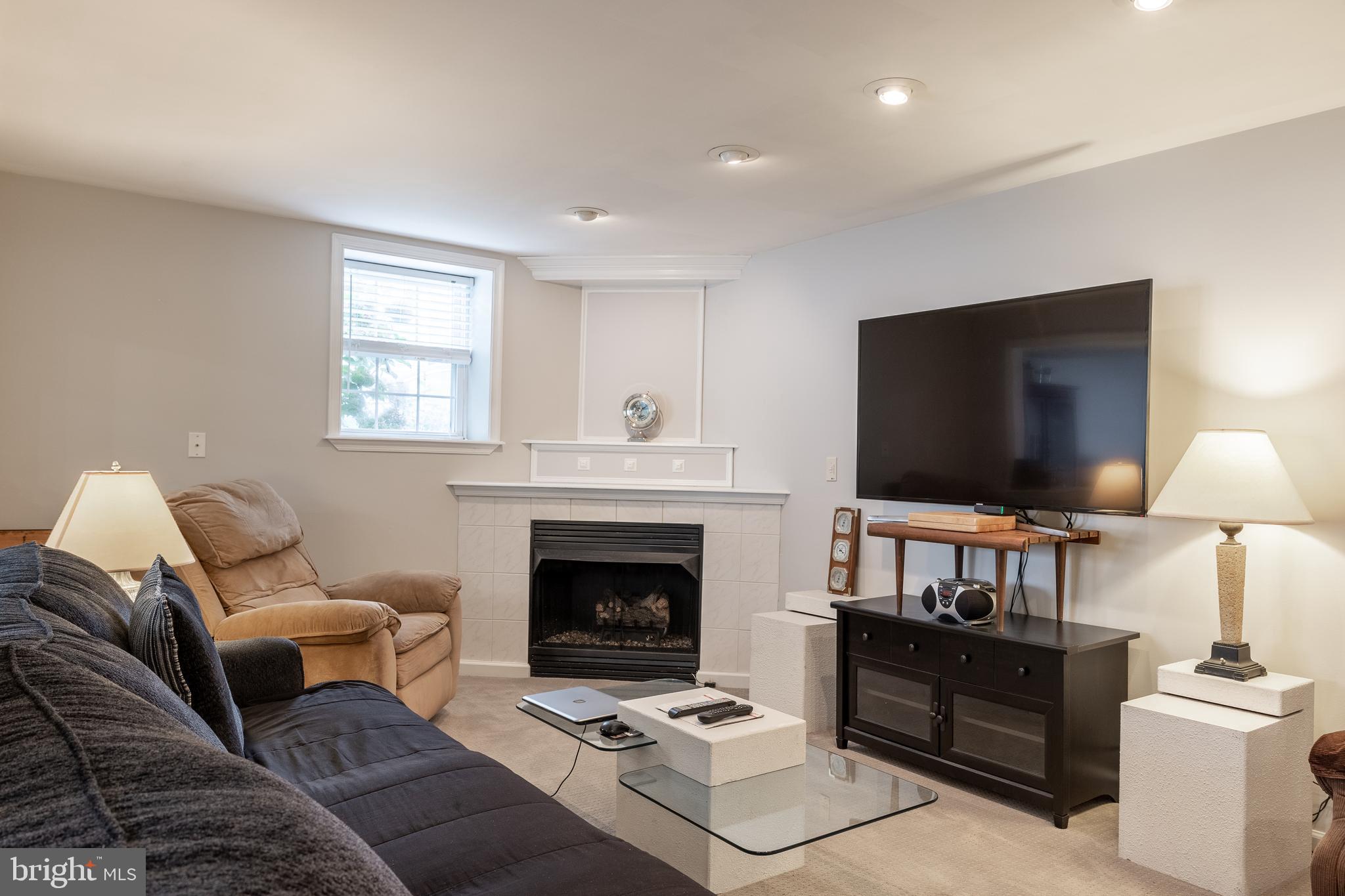 PINEDALE WOODS - Residential