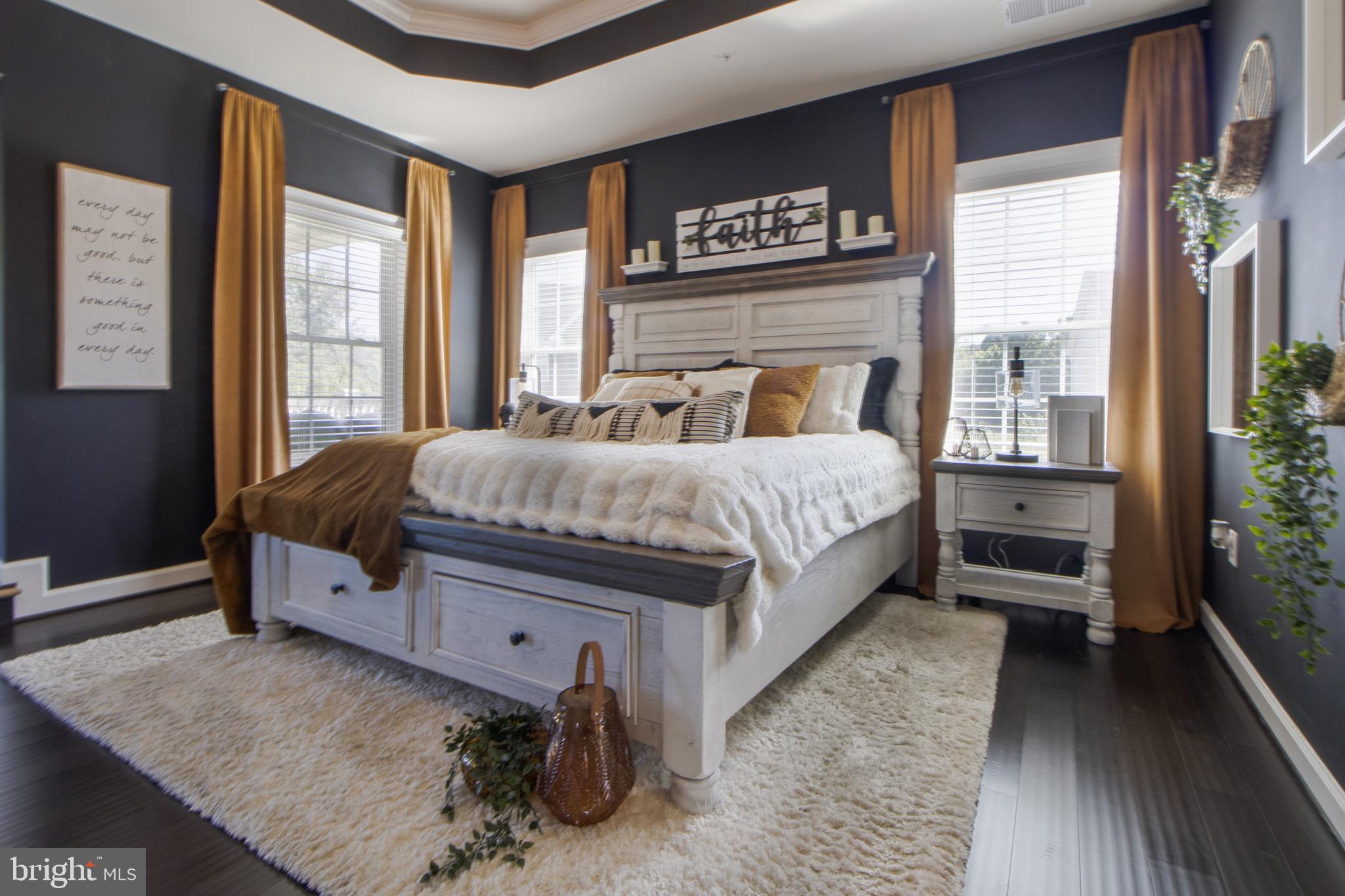 OAK CREEK CLUB - Residential