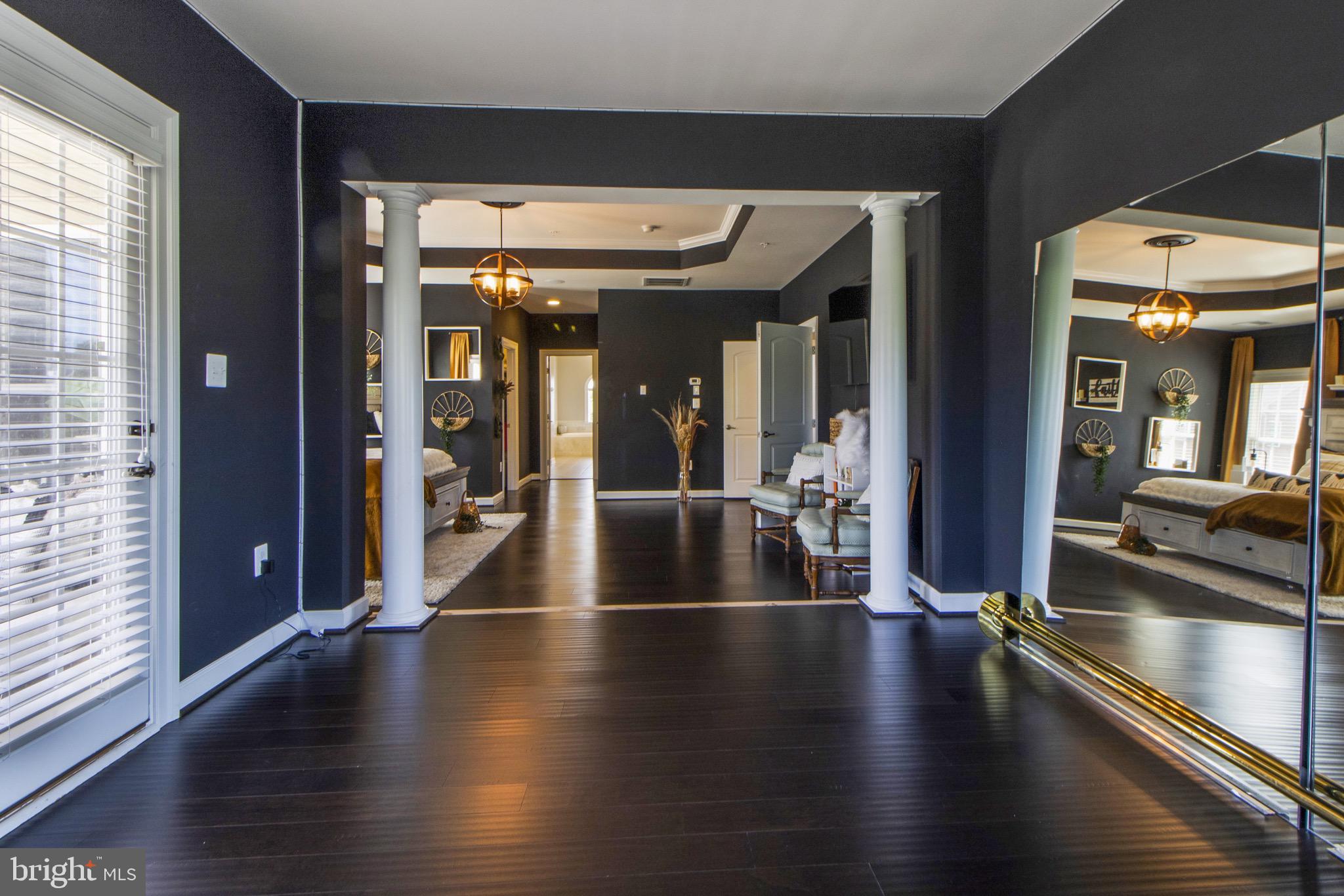 OAK CREEK CLUB - Residential