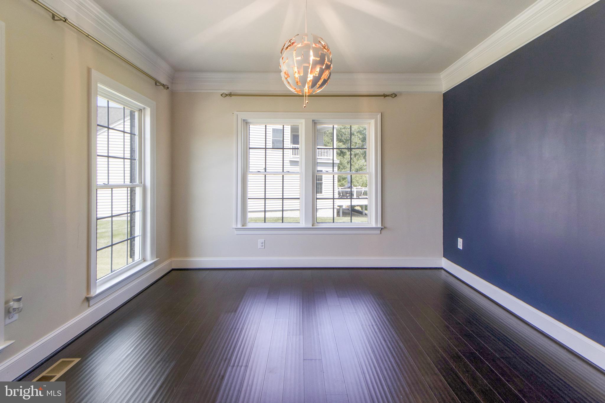 OAK CREEK CLUB - Residential