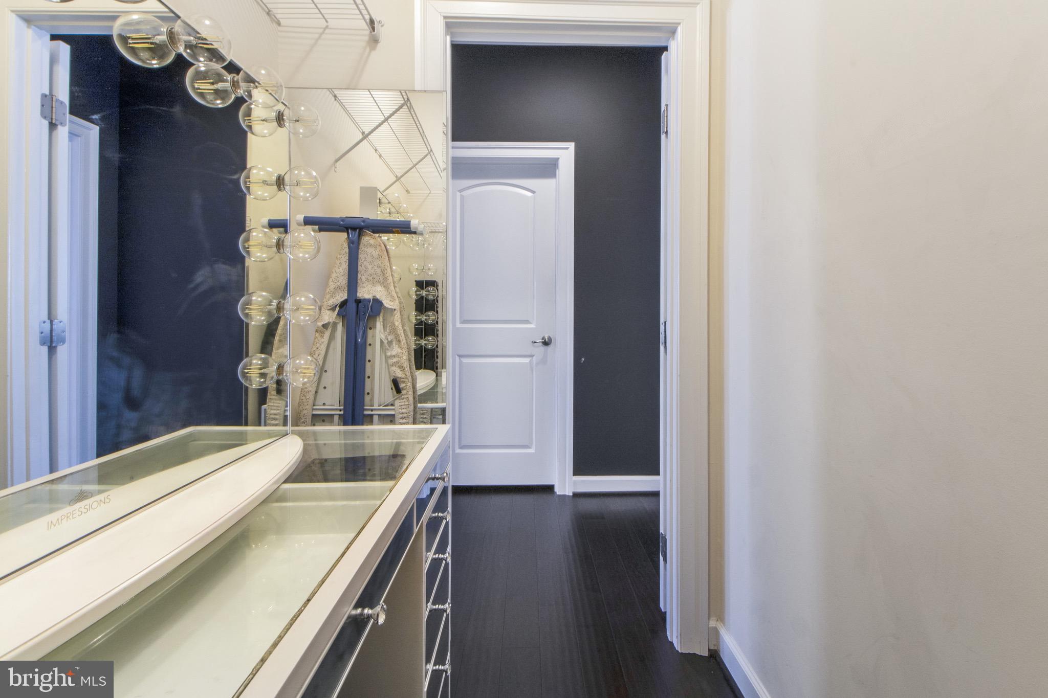 OAK CREEK CLUB - Residential