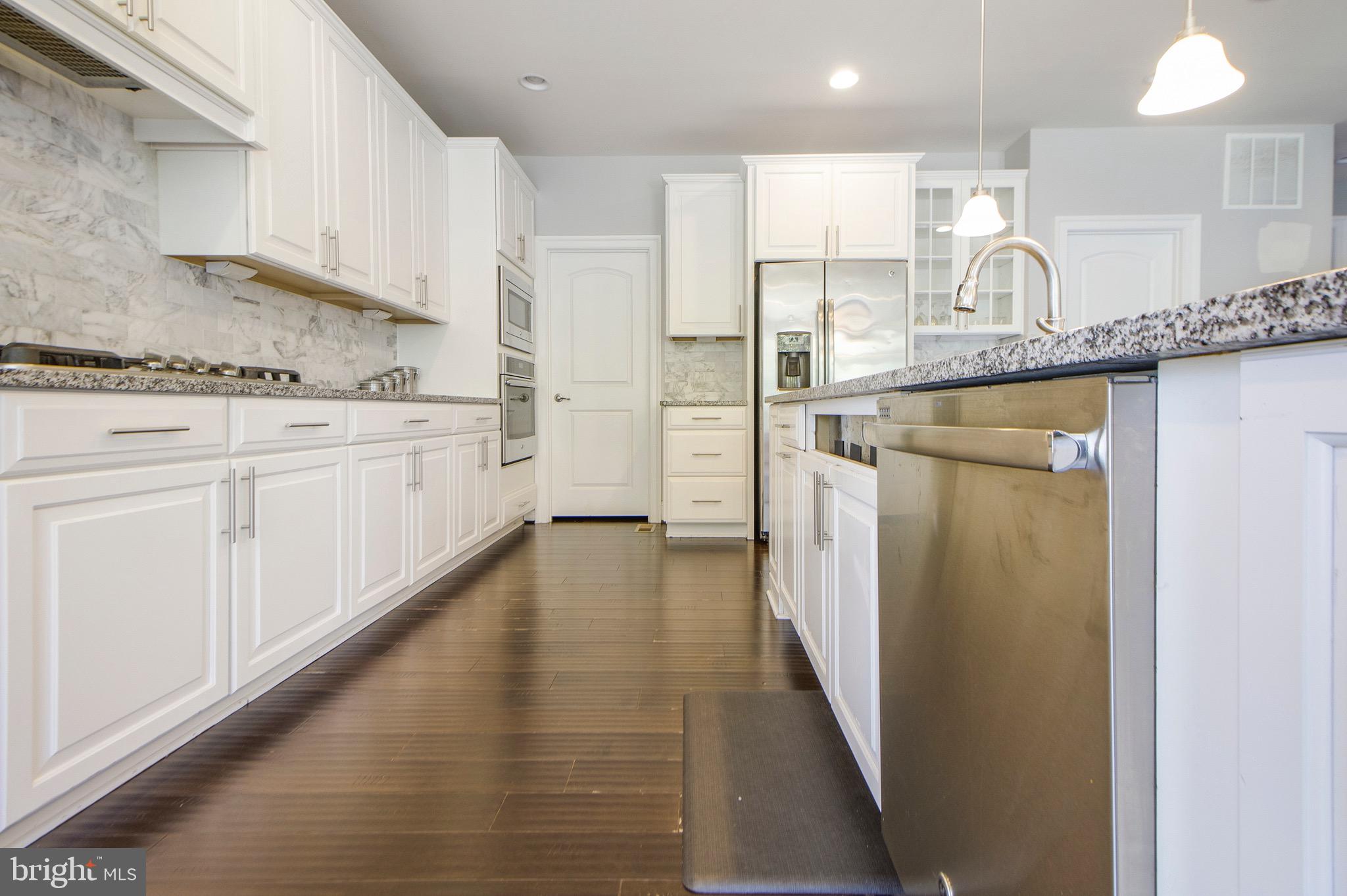 OAK CREEK CLUB - Residential