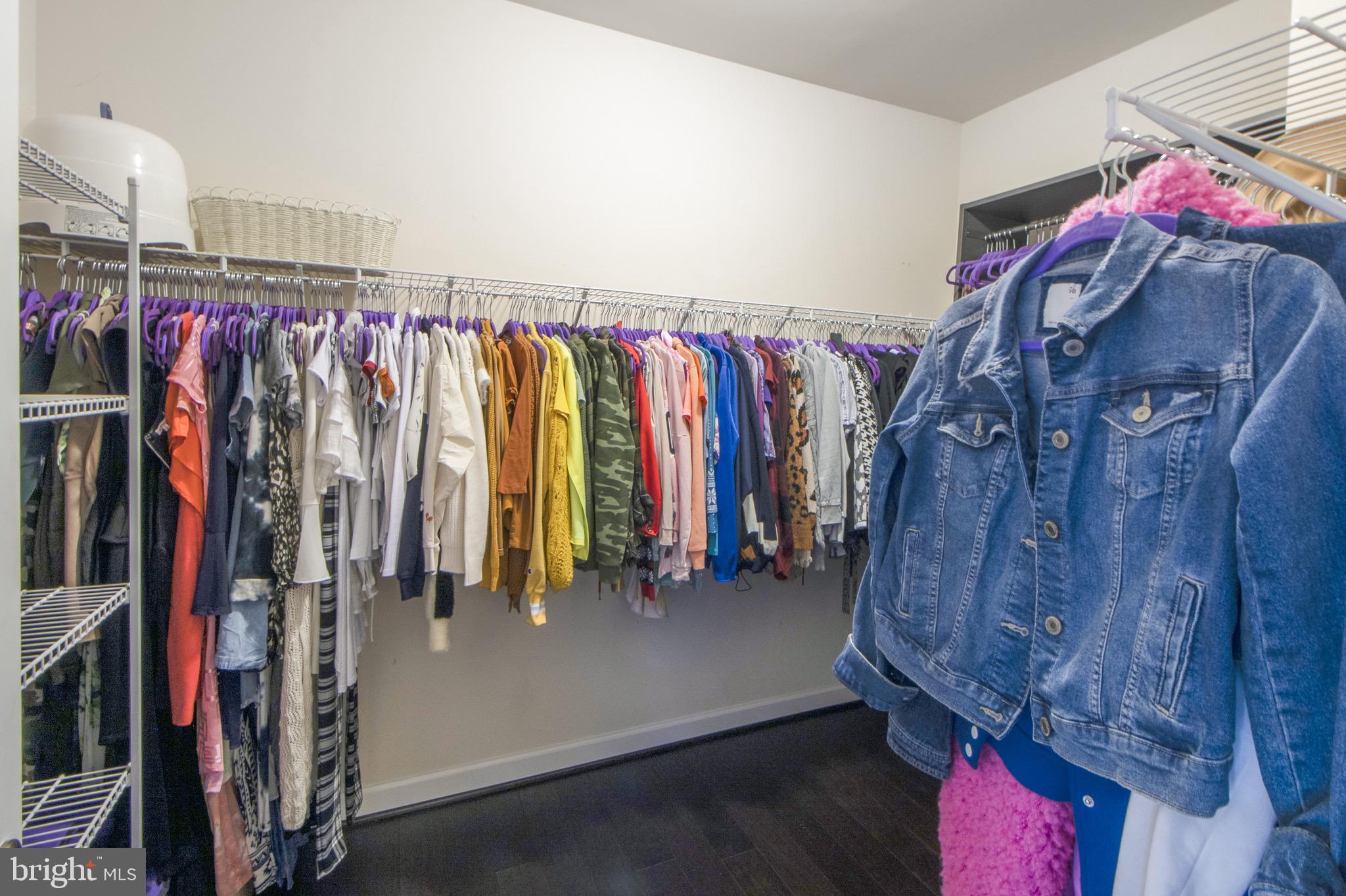 OAK CREEK CLUB - Residential