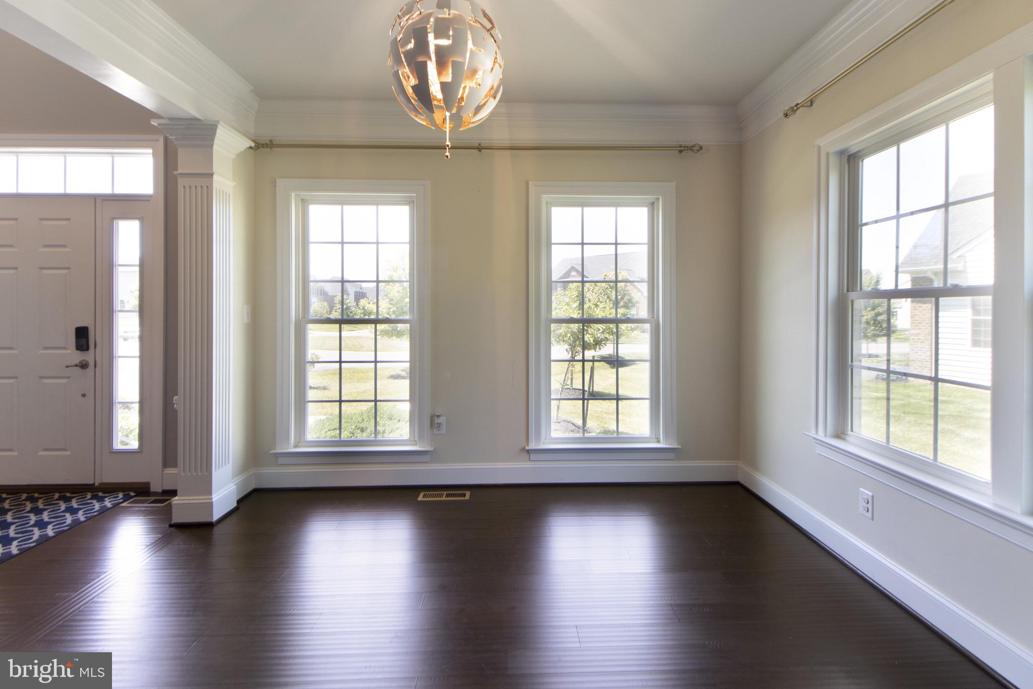 OAK CREEK CLUB - Residential