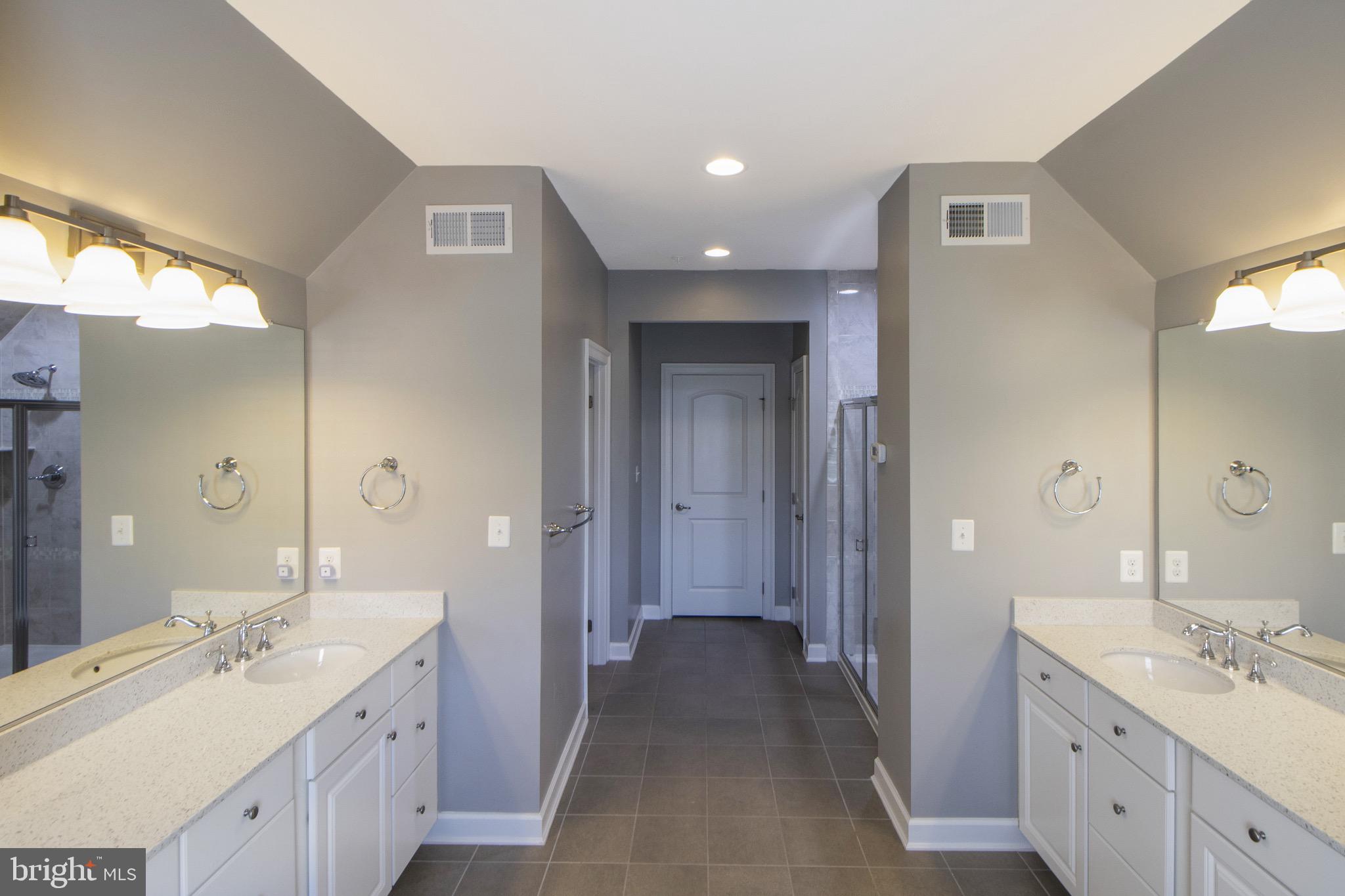 OAK CREEK CLUB - Residential