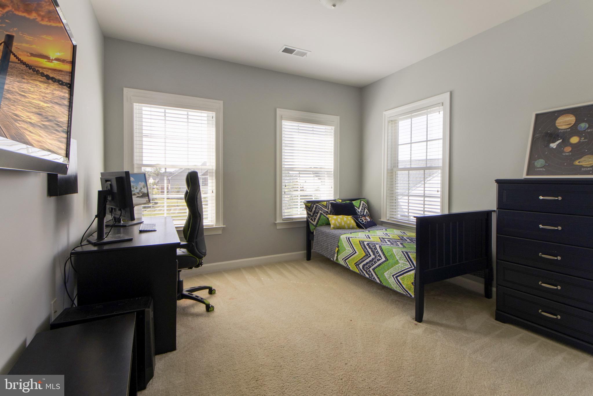 OAK CREEK CLUB - Residential