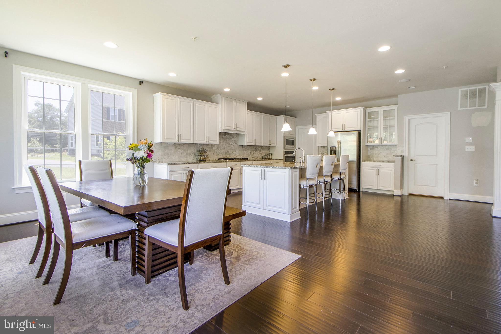 OAK CREEK CLUB - Residential