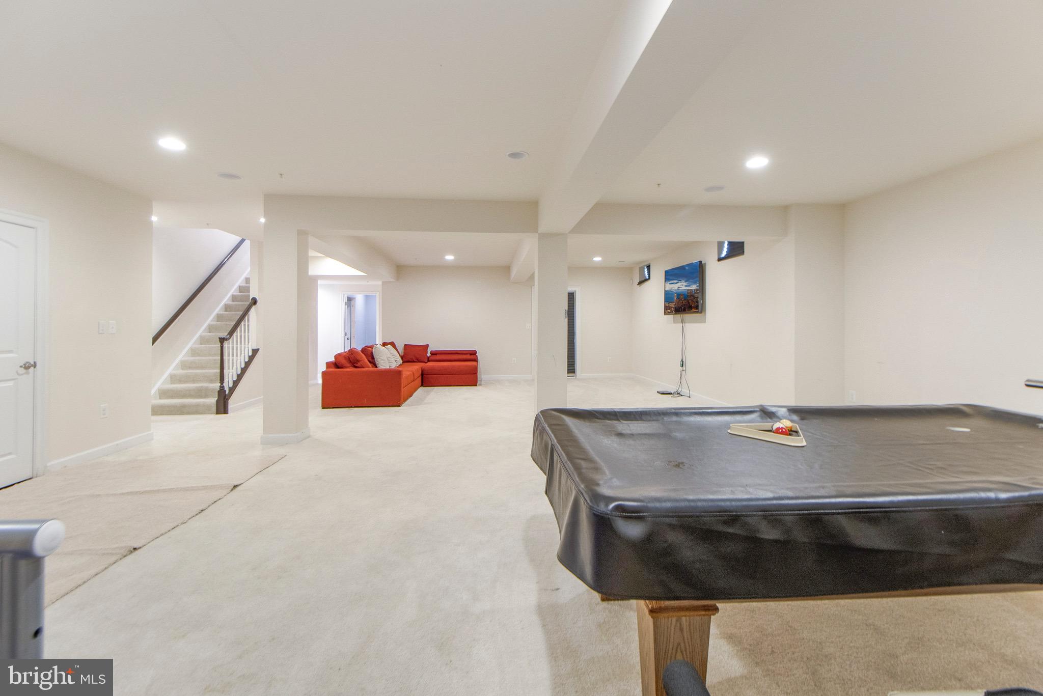 OAK CREEK CLUB - Residential